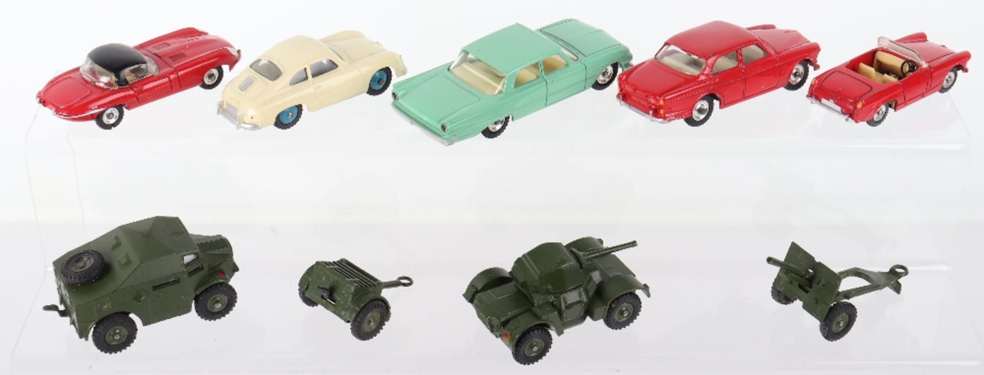 Nine Unboxed Dinky Toys - Bild 2 aus 2