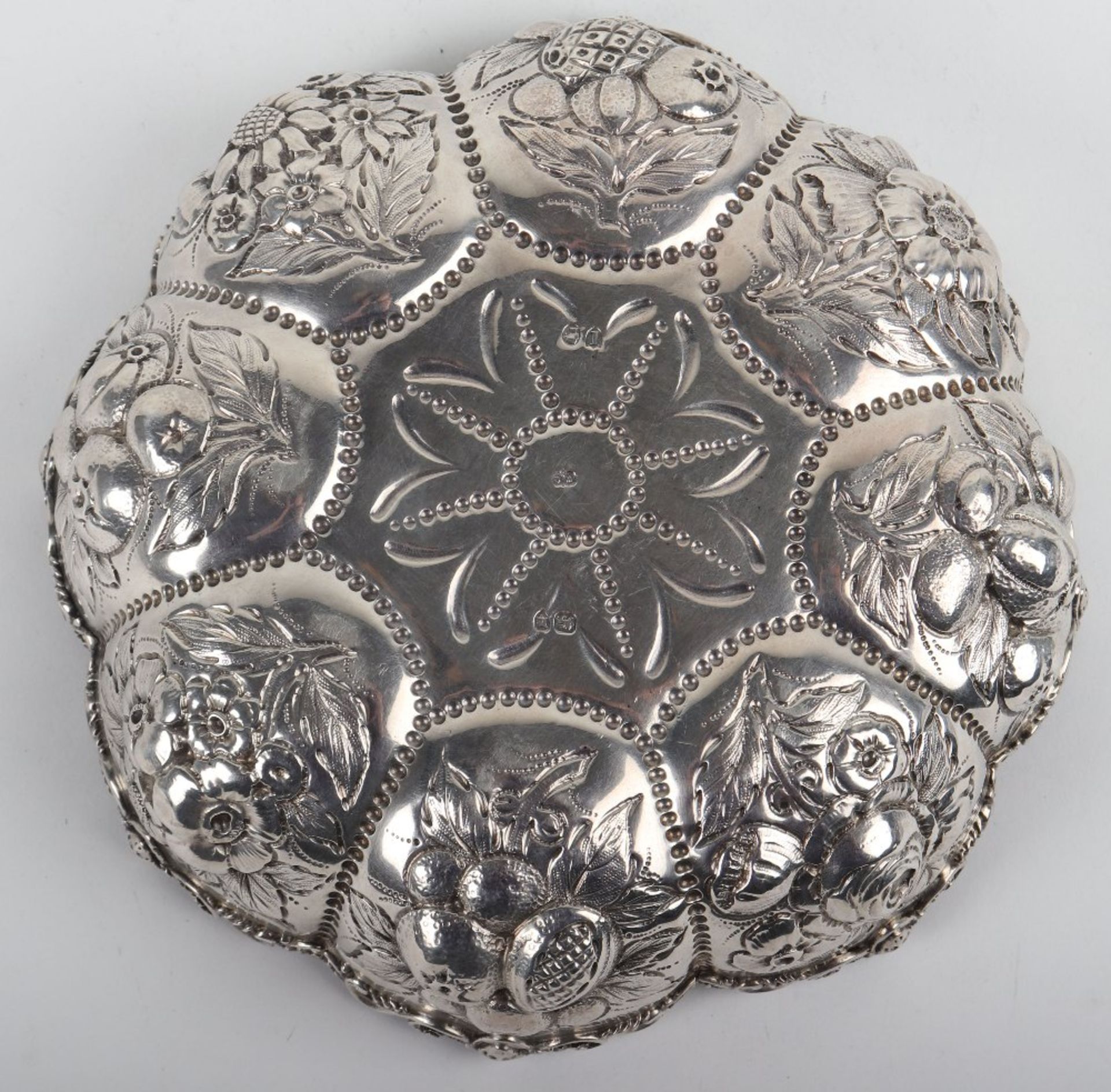 A Victorian silver chased bowl, William Cripps, London 1884 - Image 4 of 7