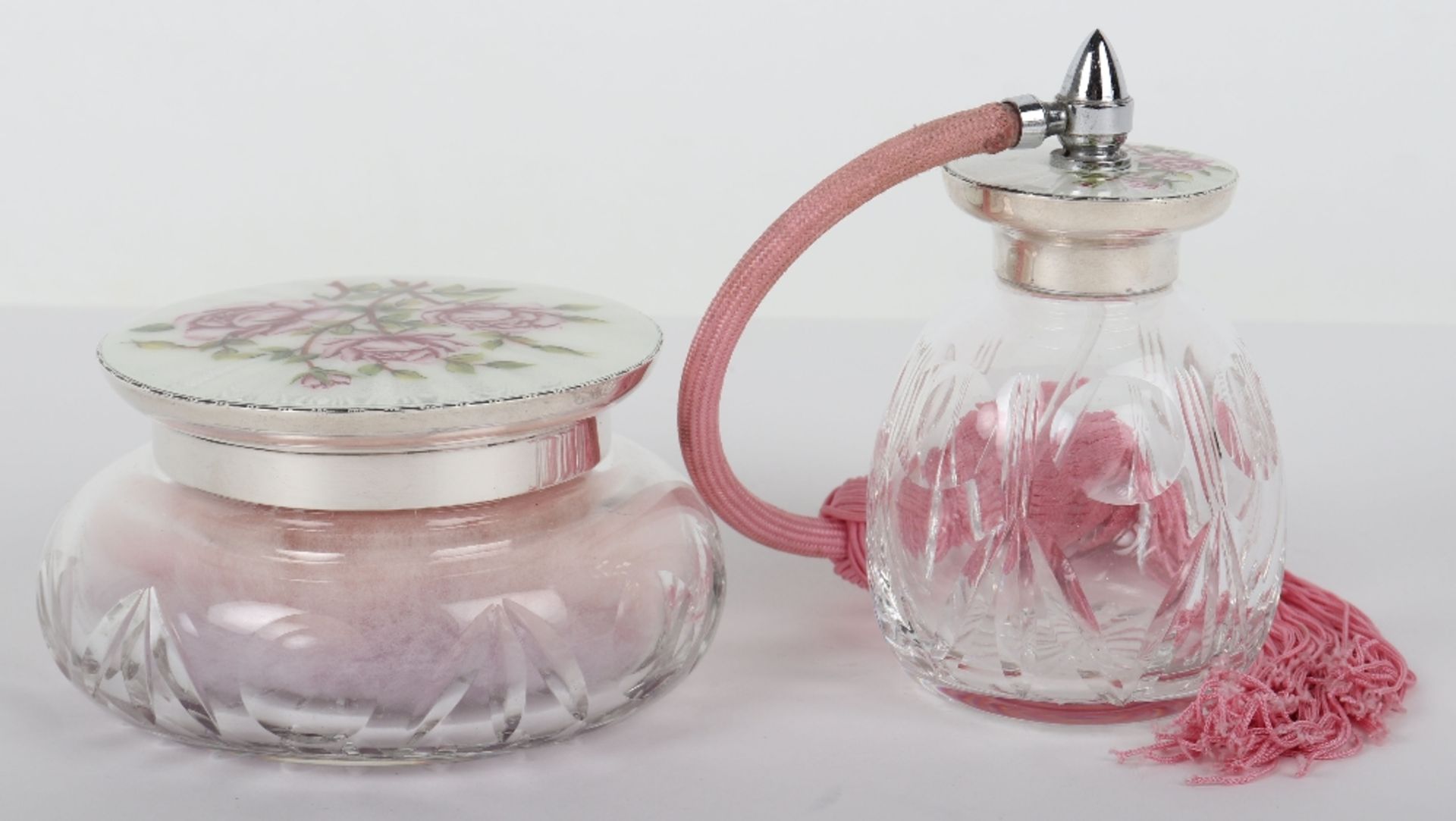 A silver and guilloche enamel perfume set, London 1959 - Bild 2 aus 6