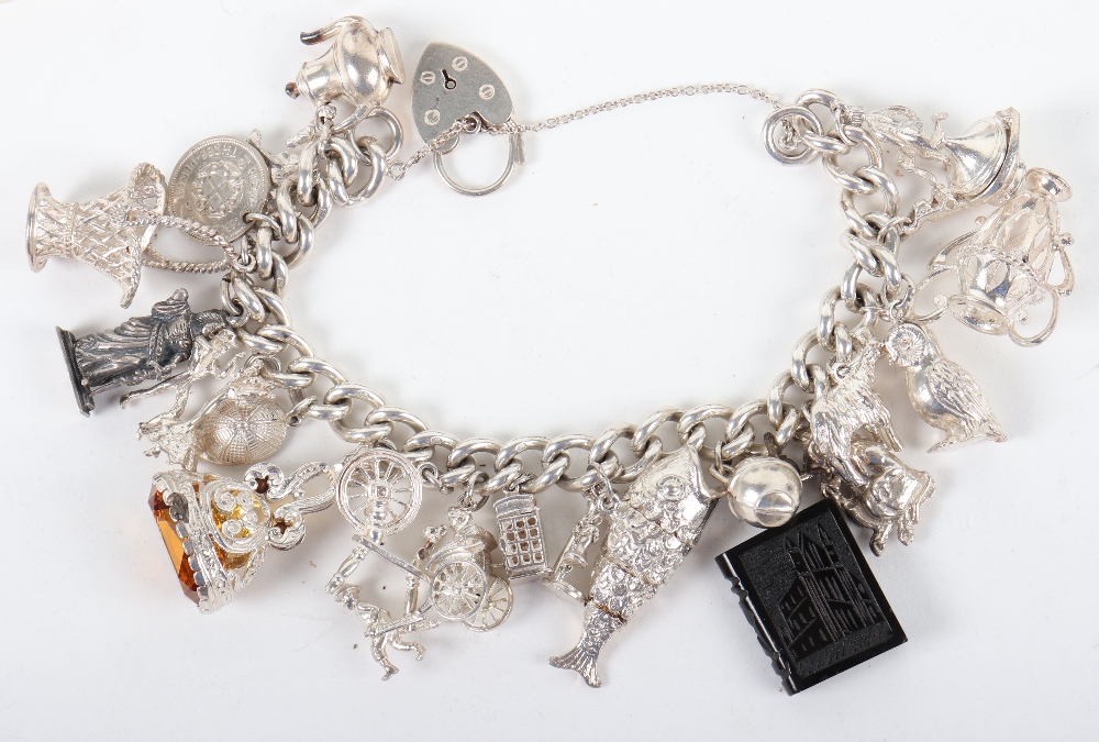 A selection of silver jewellery - Image 2 of 4