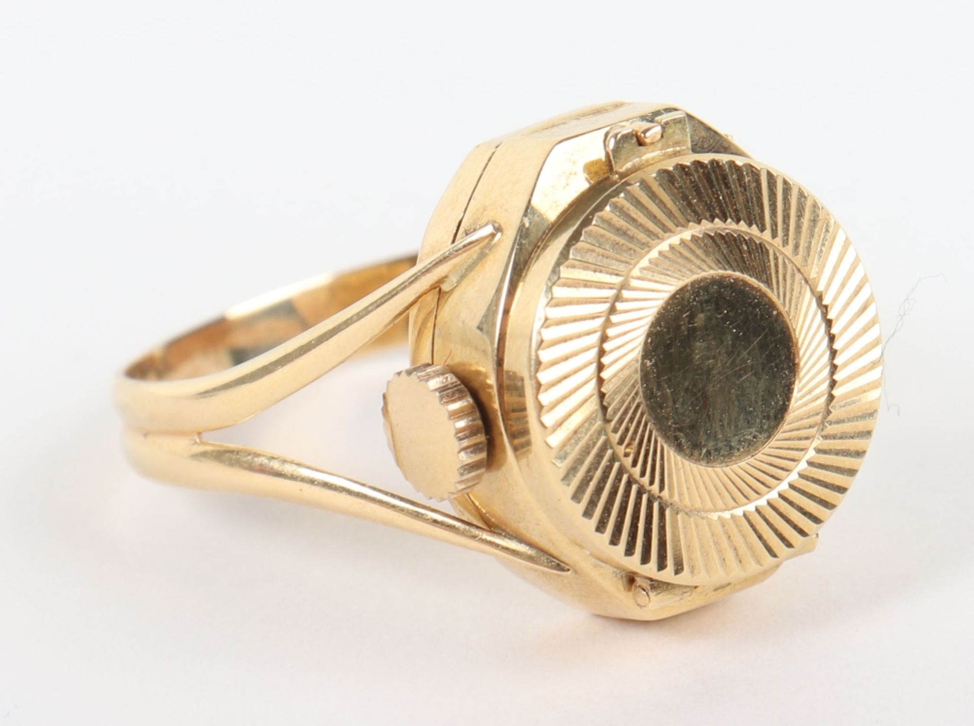 An unusual 18ct gold Emka ring watch - Image 2 of 6
