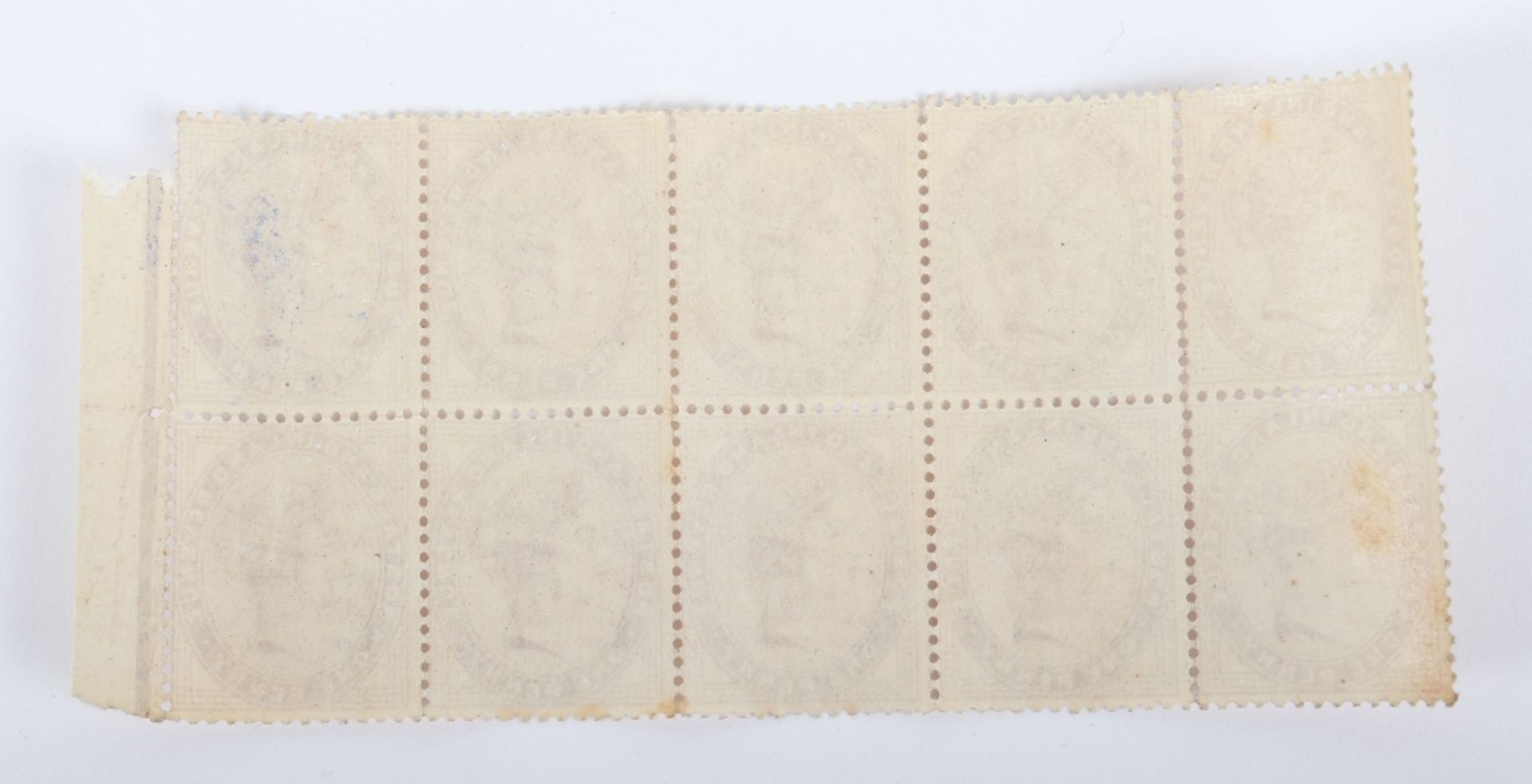 A marginal block of ten Victoria One Penny 1d Postage and Inland Revenue stamps from the right of th - Bild 3 aus 3