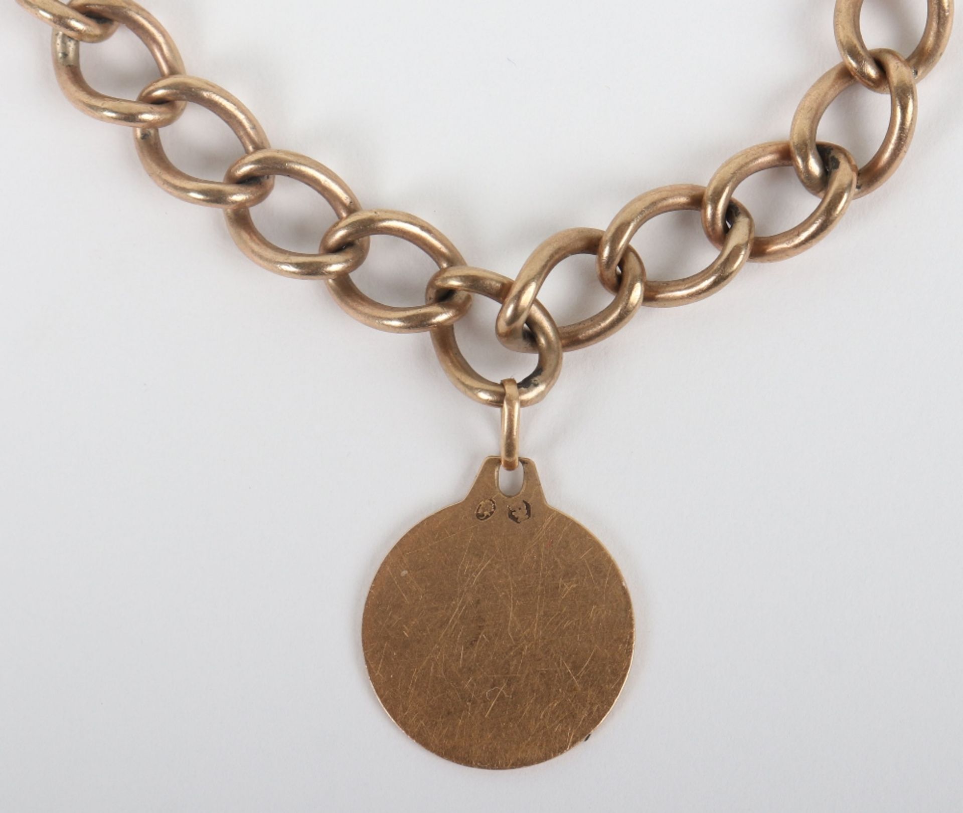 A 9ct gold chain with 9ct pendant - Bild 3 aus 3