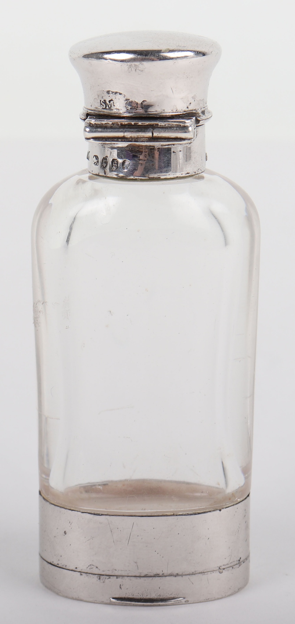 A Victorian scent bottle and vinaigrette, Sampson Mordan & Co London 1873 - Image 2 of 8