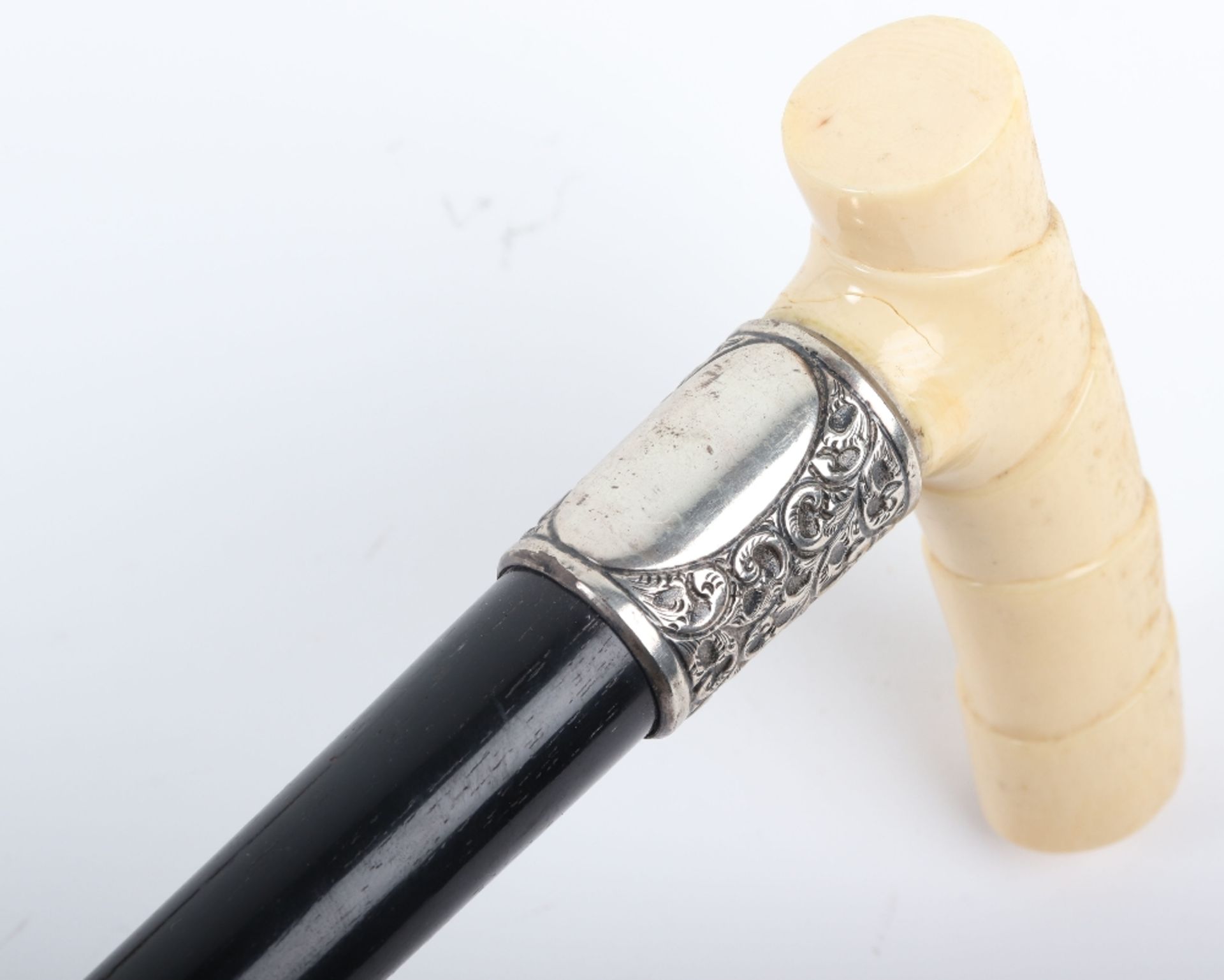 ^A 19th century carved ivory handle walking stick - Image 4 of 7