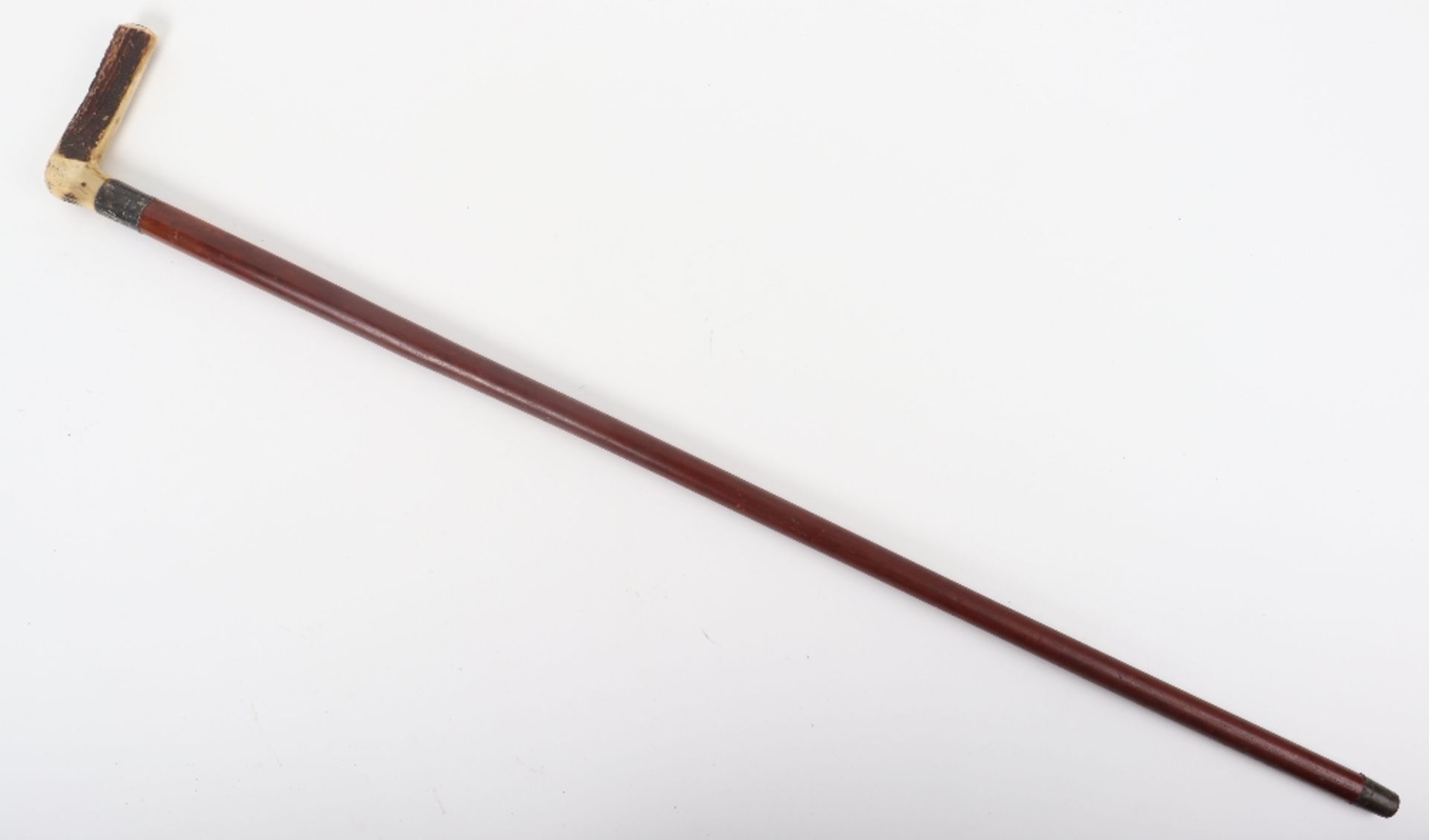An Edwardian walking stick with spirit level (lacking liquid) and scaled ruler, with horn handle - Image 2 of 14