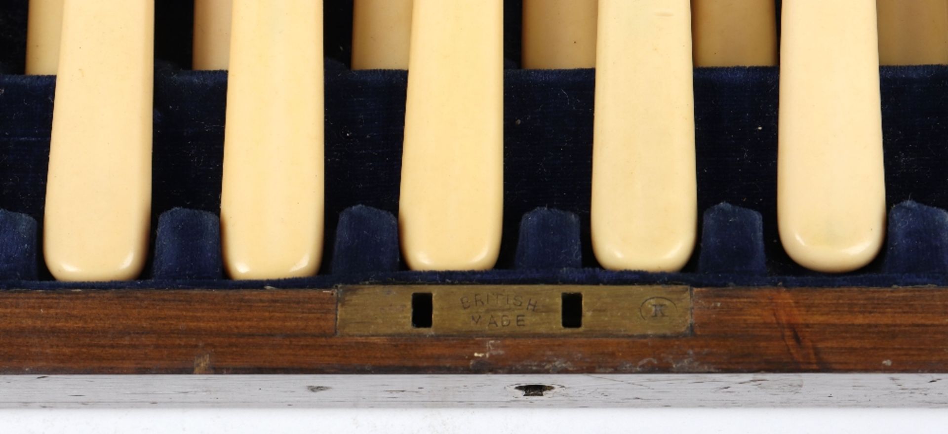 An early 20th century silver plate and bone handle fish knife and fork set for twelve - Image 3 of 9