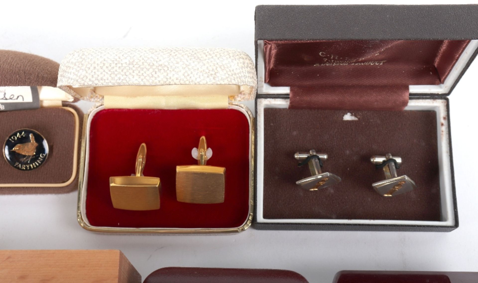 A pair of 15ct gold cufflinks (3.76g) - Bild 4 aus 12