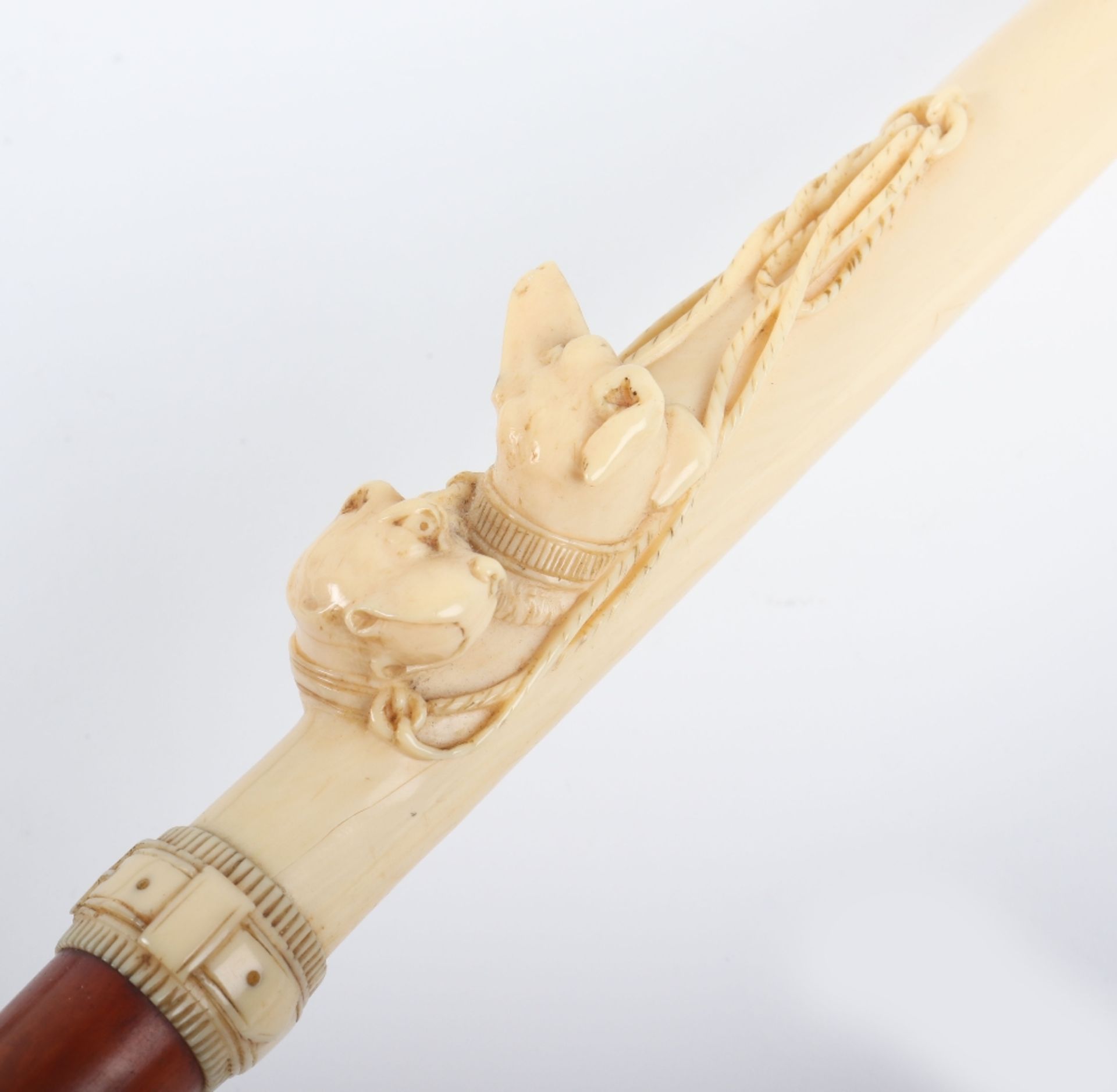 ^A 19th century carved ivory handle walking stick - Image 5 of 7