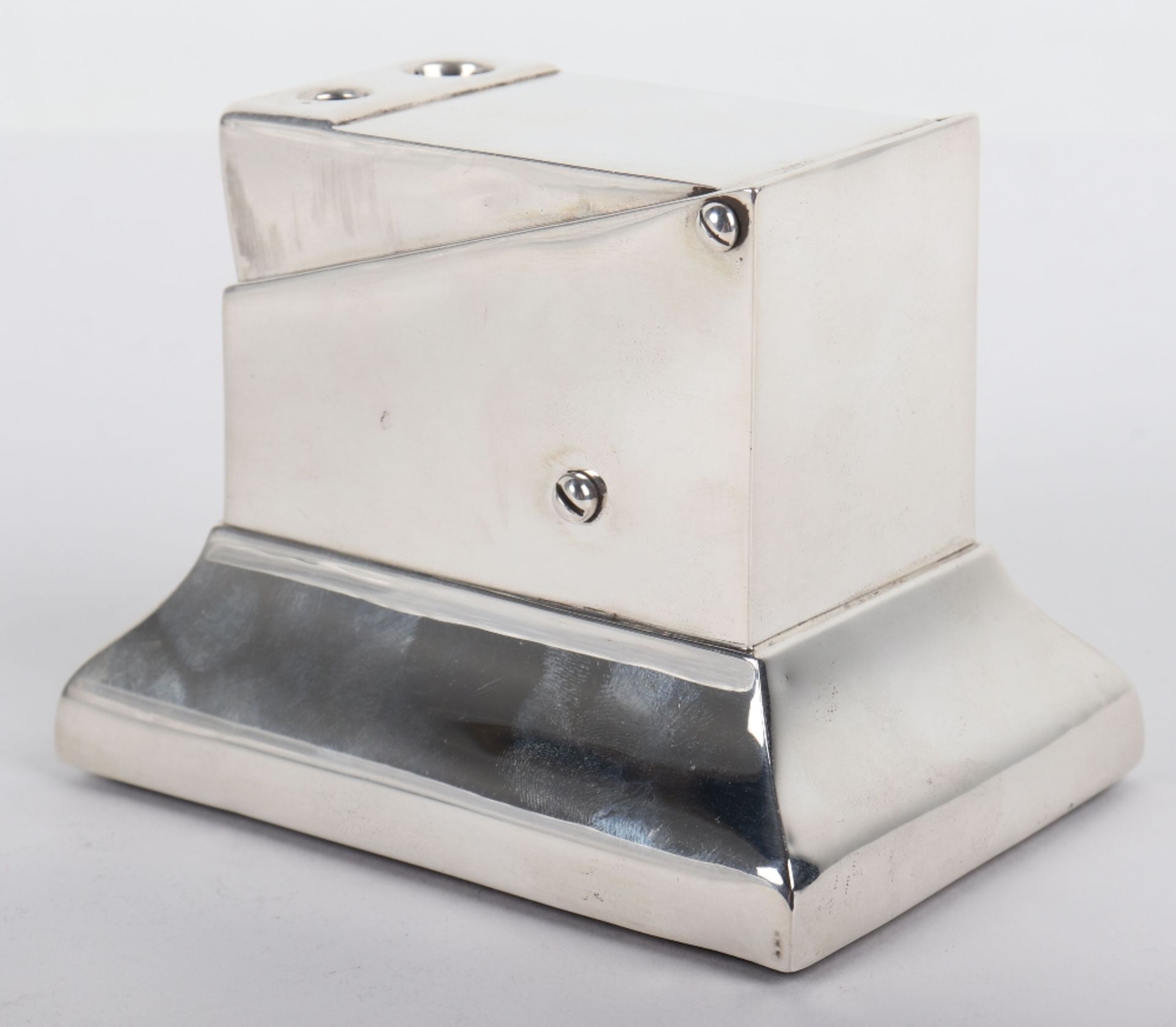 An early 20th century silver cigar/cigarette cutter and match holder/striker, London 1910 - Image 3 of 7