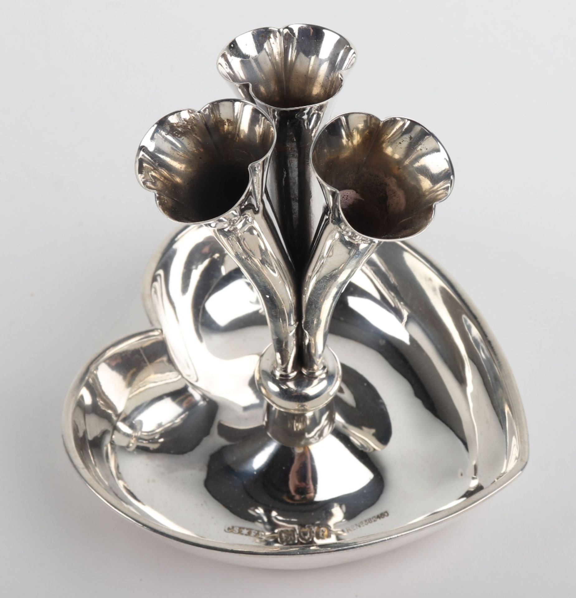 A silver trinket dish/vase, Cornelius Desormeaux Saunders & James Francis Hollings Shepherd, London - Bild 6 aus 7