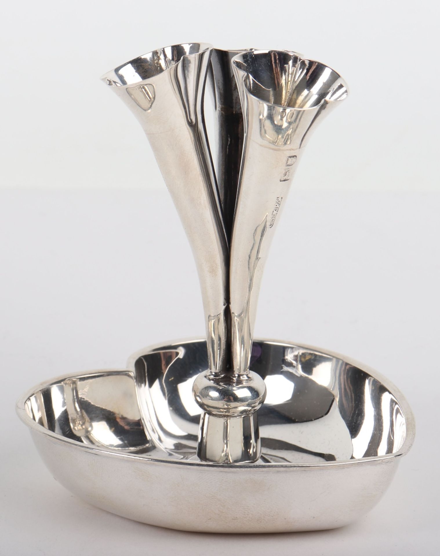 A silver trinket dish/vase, Cornelius Desormeaux Saunders & James Francis Hollings Shepherd, London - Bild 2 aus 7