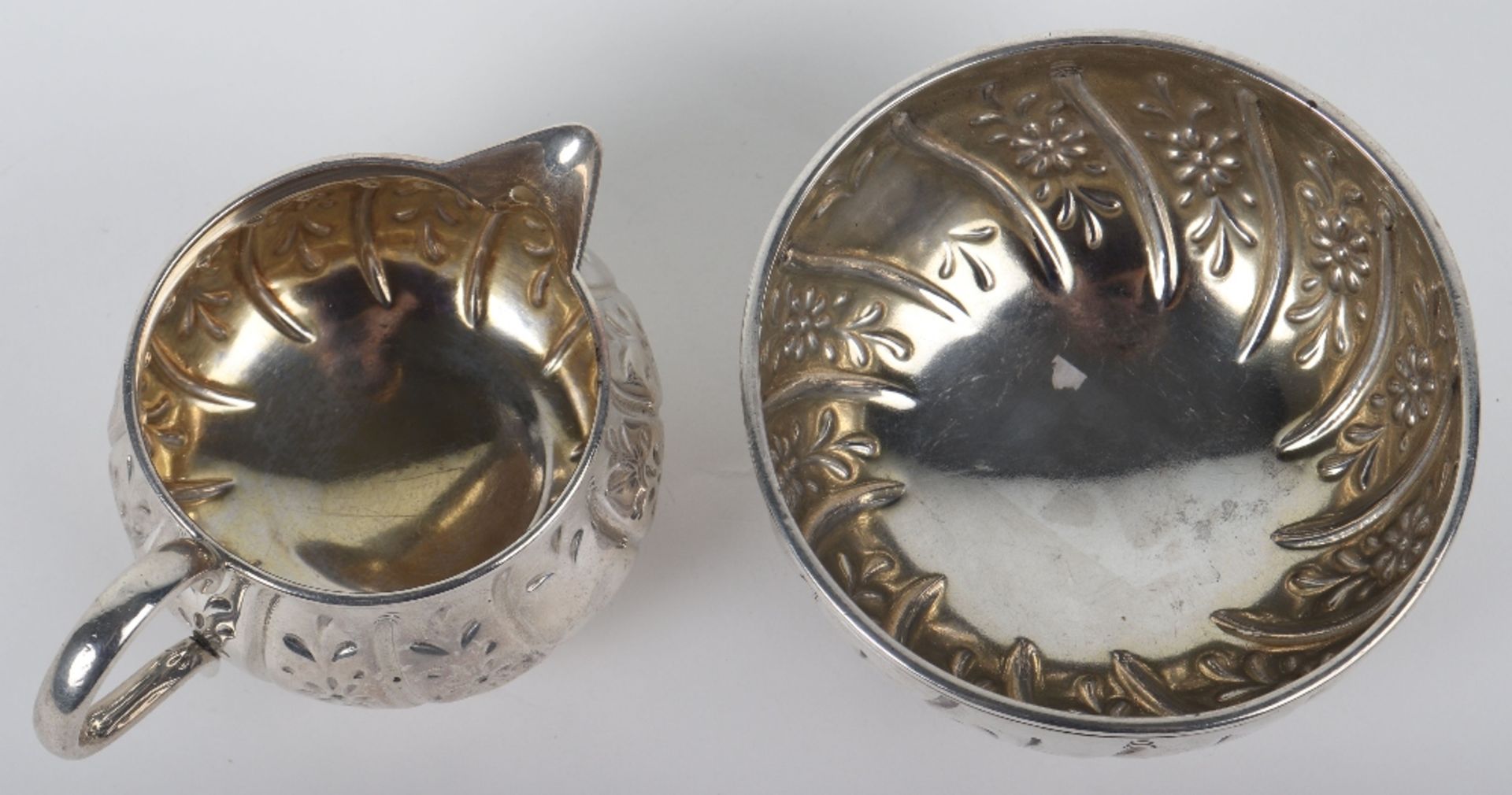 A Victorian silver sugar and cream, Richard Sibley, London 1871 - Image 5 of 5