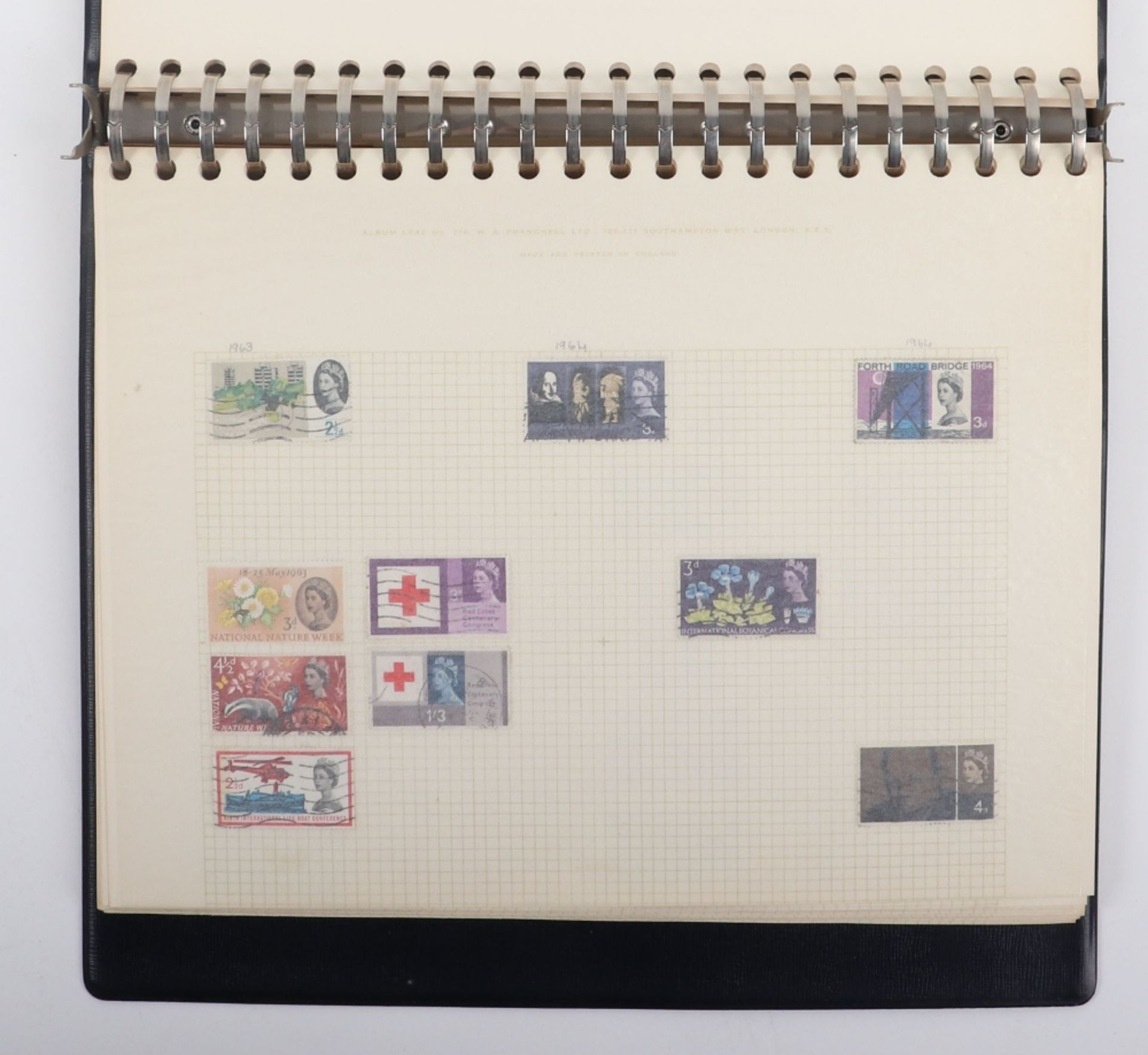 A selection of GB, Commonwealth and world stamps in albums and a box - Bild 11 aus 11