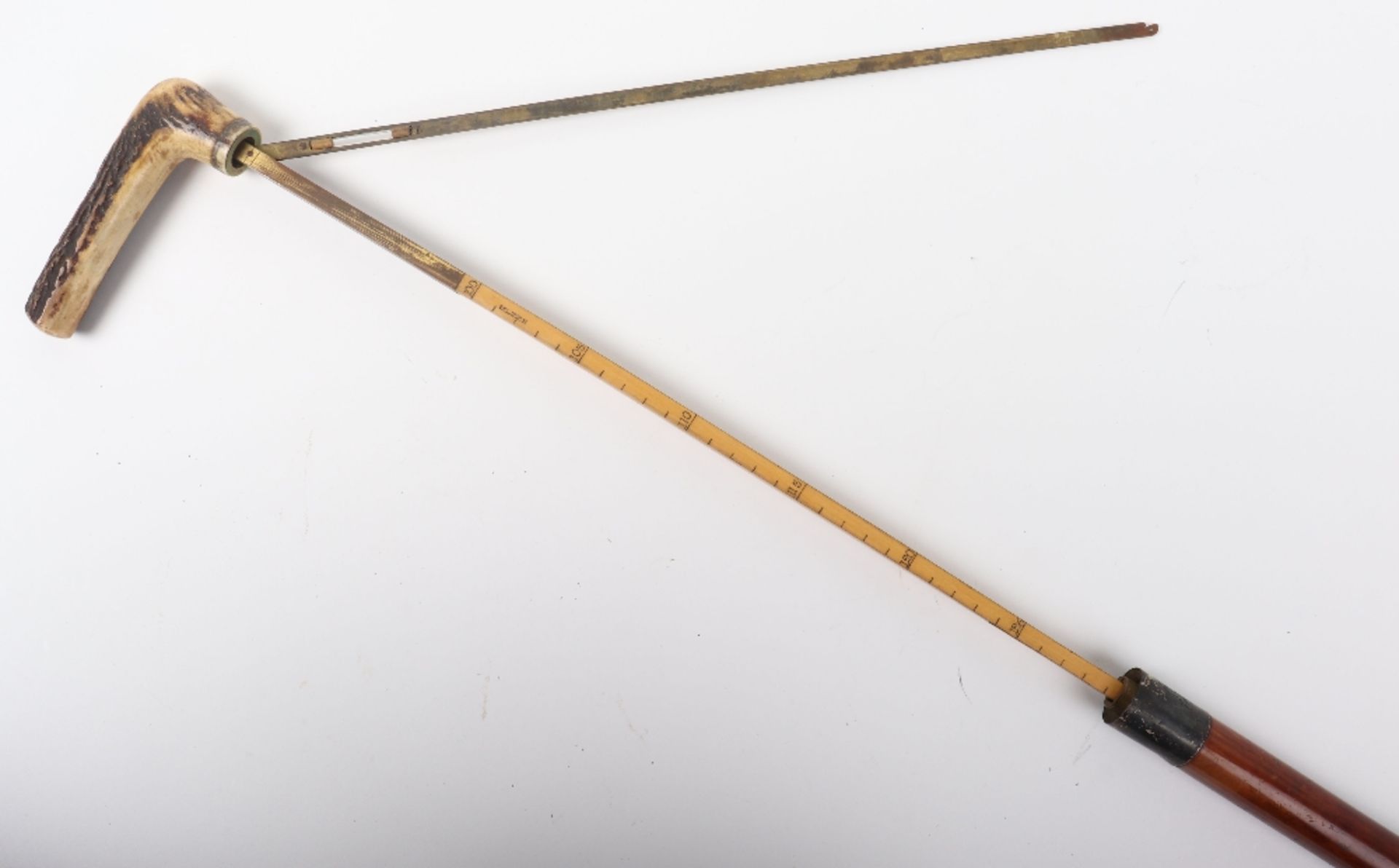 An Edwardian walking stick with spirit level (lacking liquid) and scaled ruler, with horn handle - Image 9 of 14