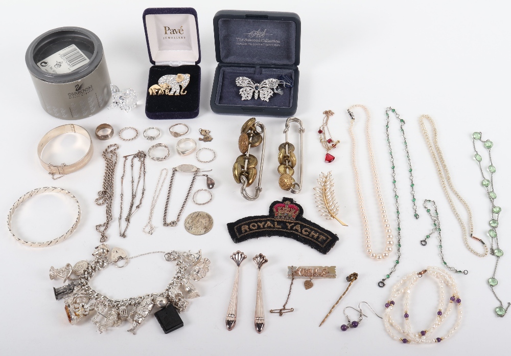 A selection of silver jewellery