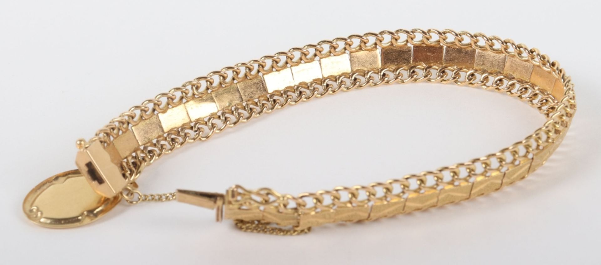 A Continental 14ct gold bracelet with ‘J’ pendant - Bild 4 aus 4