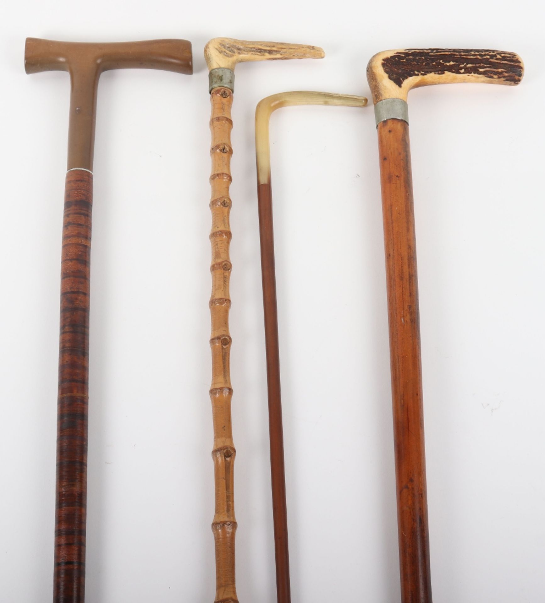 Two antler walking sticks, a horn handle stick and one other - Bild 3 aus 4