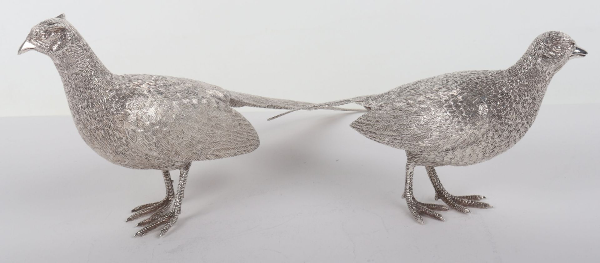 A pair of silver pheasants, modern, male and female - Bild 3 aus 7