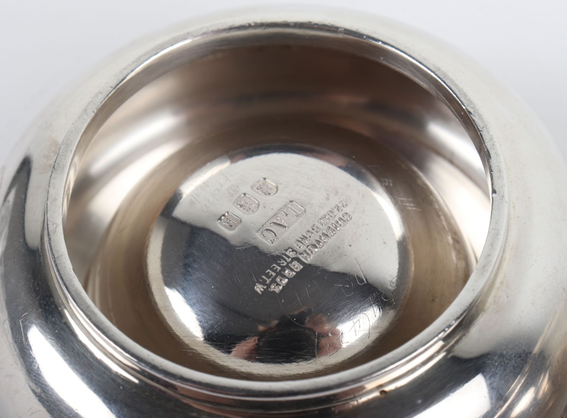 A pair of Britannia standard silver salts, Crichton Brothers, 1925 - Image 6 of 6