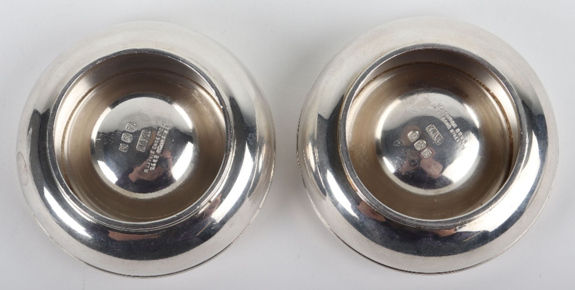 A pair of Britannia standard silver salts, Crichton Brothers, 1925 - Image 4 of 6