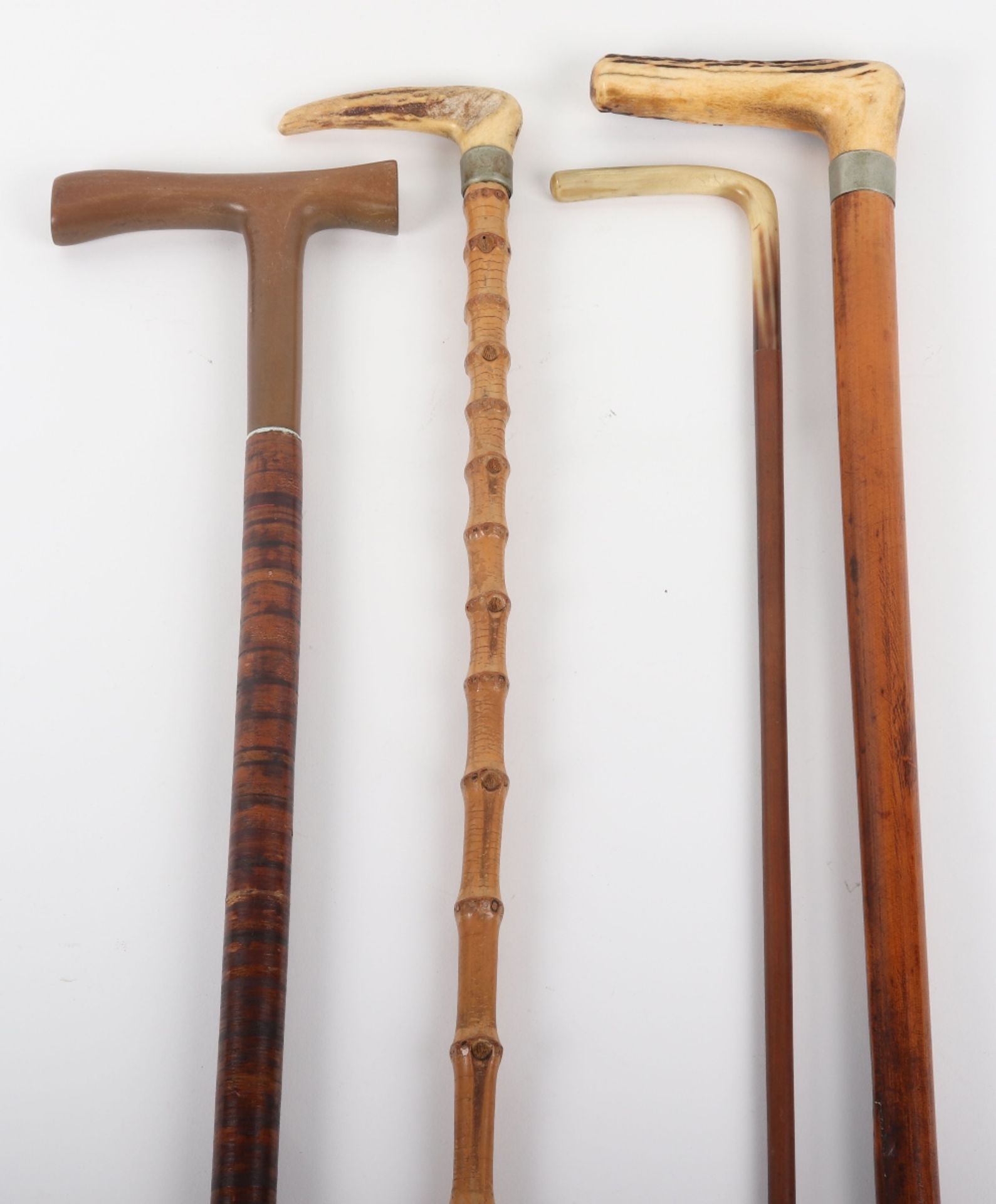 Two antler walking sticks, a horn handle stick and one other - Bild 4 aus 4