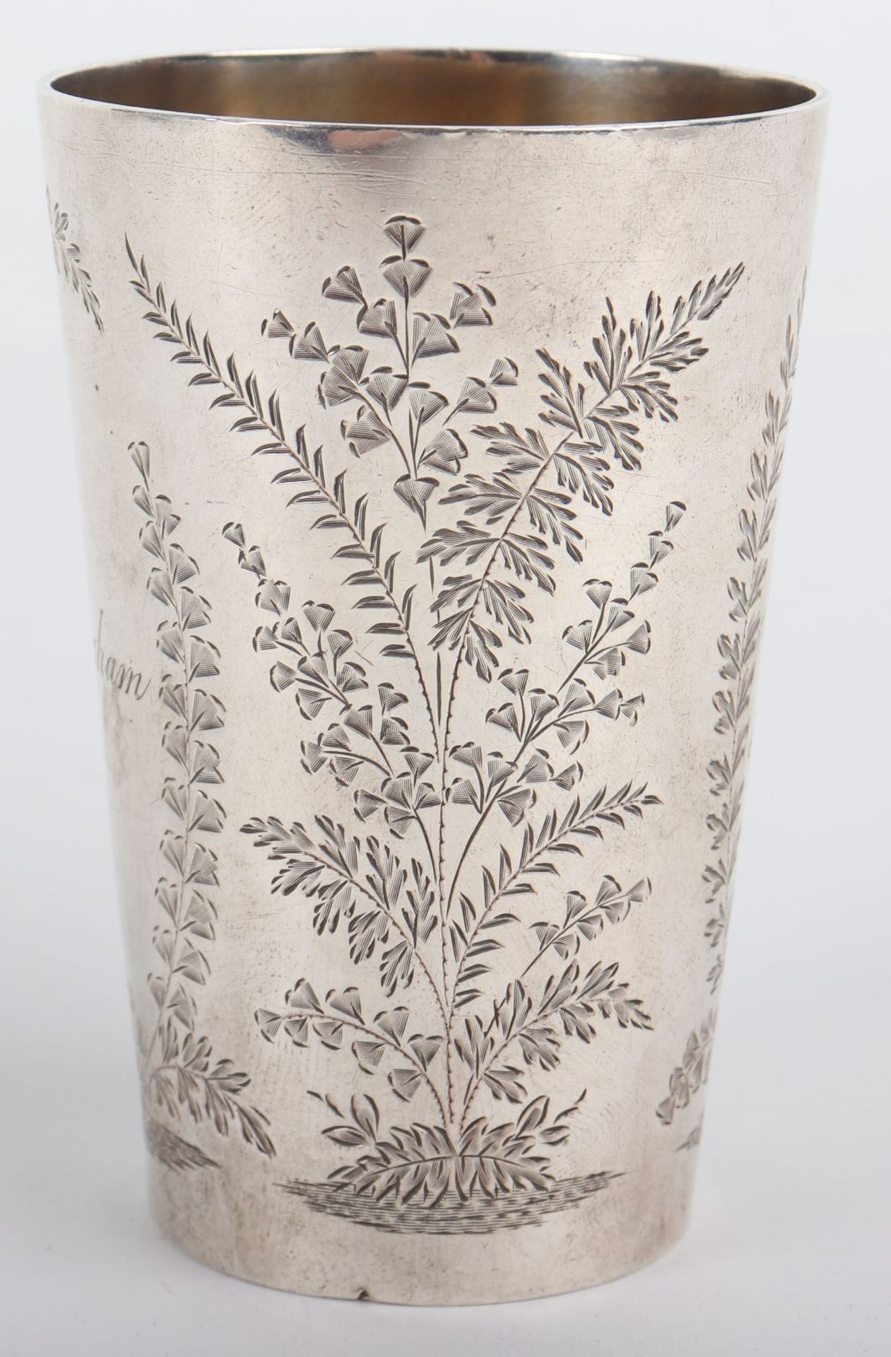 A Victorian silver beaker, Edward Barnard & Sons, London 1890 - Image 8 of 8