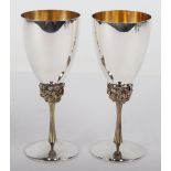 A pair of Stuart Devlin goblets, 1977