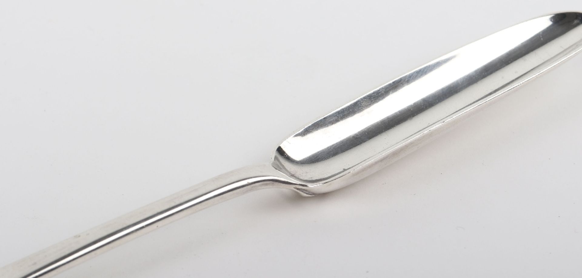 A William IV silver marrow/stilton scoop, London 1834 - Image 4 of 5