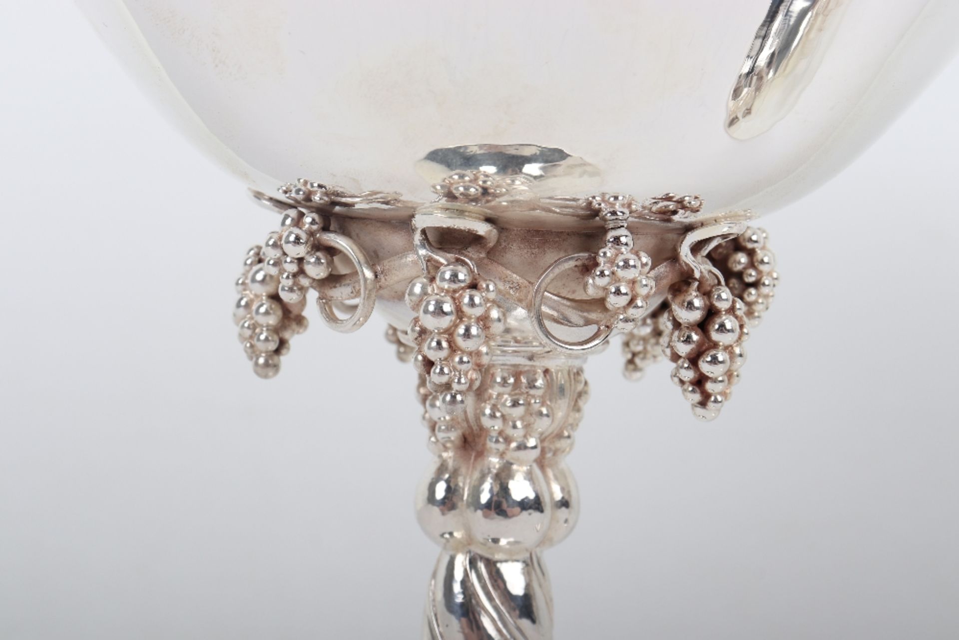 A pair of Georg Jensen silver Grape pattern pedestal bowls/tazzas - Image 2 of 9