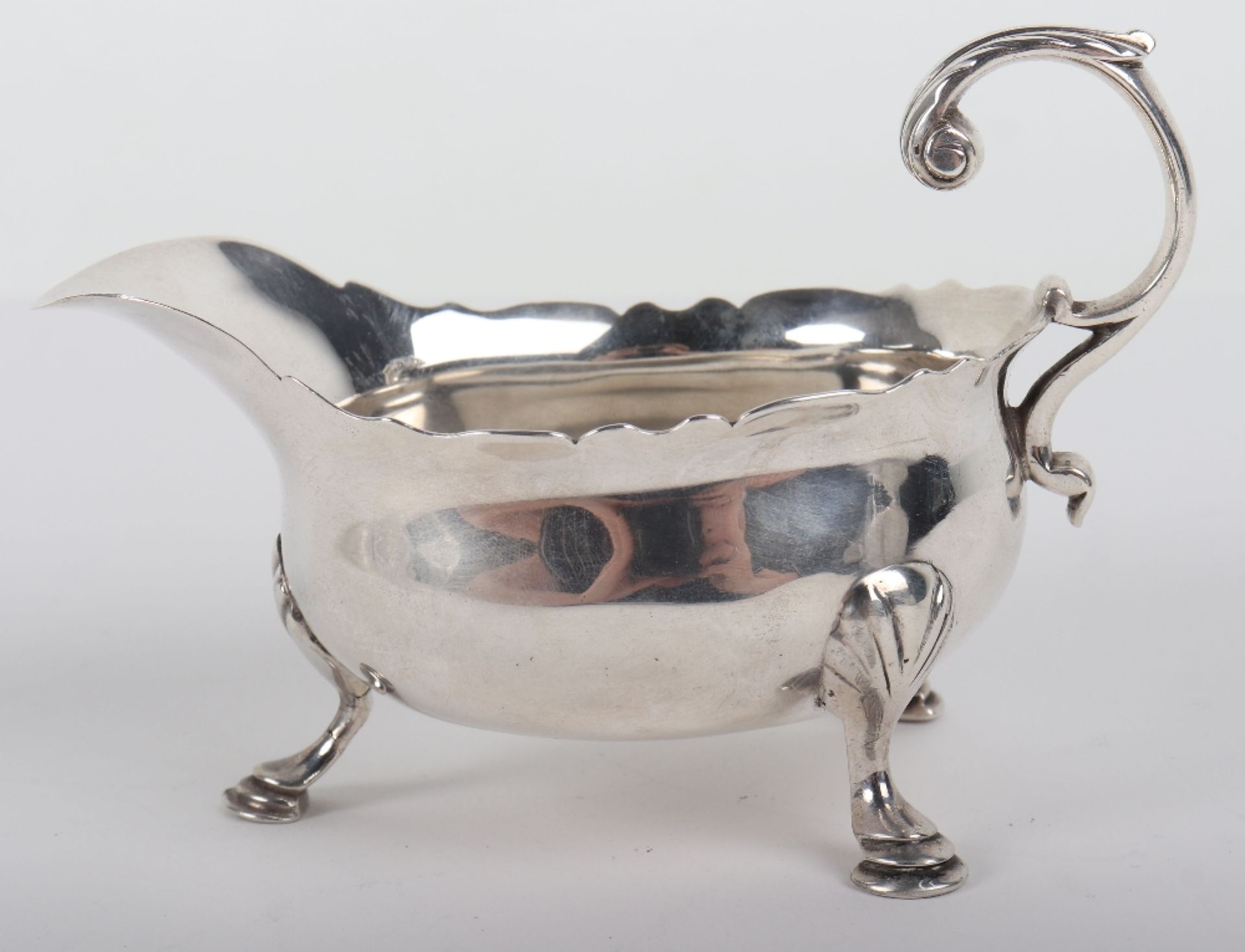 A George II gravy boat, London 1752 - Bild 2 aus 6