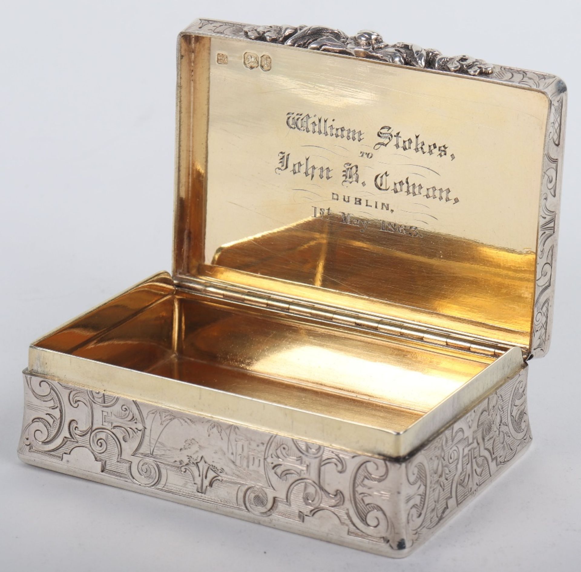 A Victorian heavy silver snuff box, Charles Rawlings & William Summers, London 1845 - Image 6 of 9