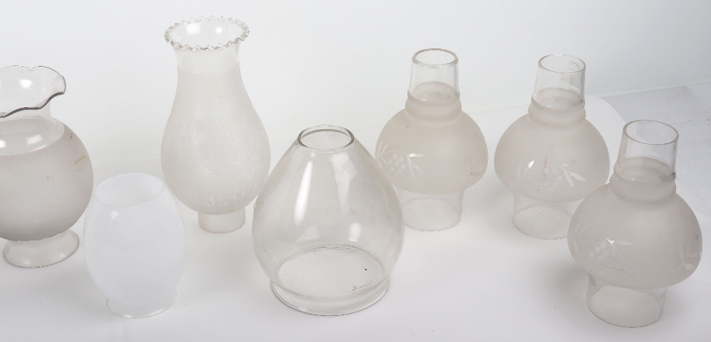 A box of oil lamp glass chimneys - Image 3 of 4
