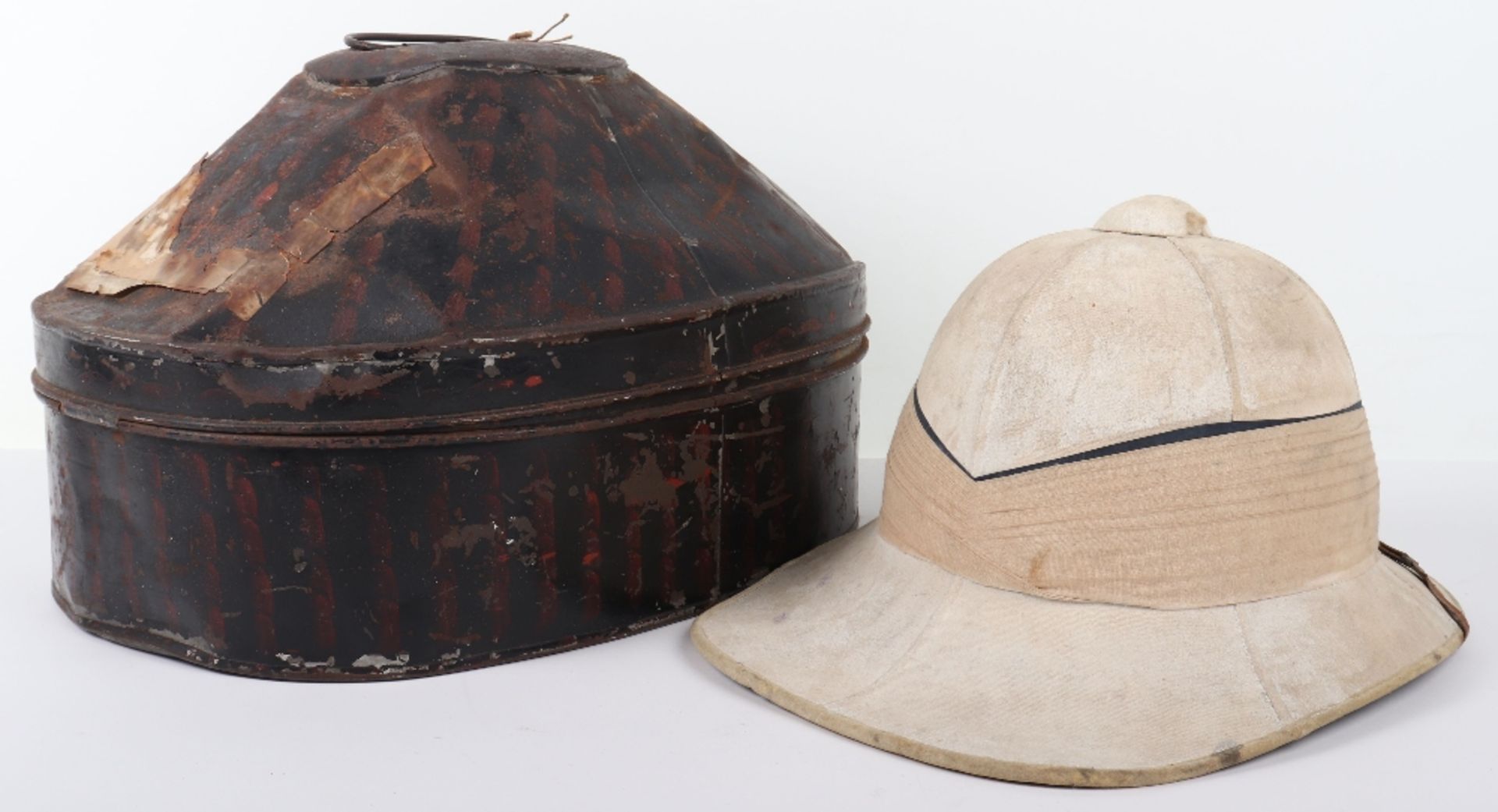 Royal Navy Officers Foreign Service Helmet of Captain H R H Vaughan, Secretary to Admiral Lord Cork - Bild 7 aus 14