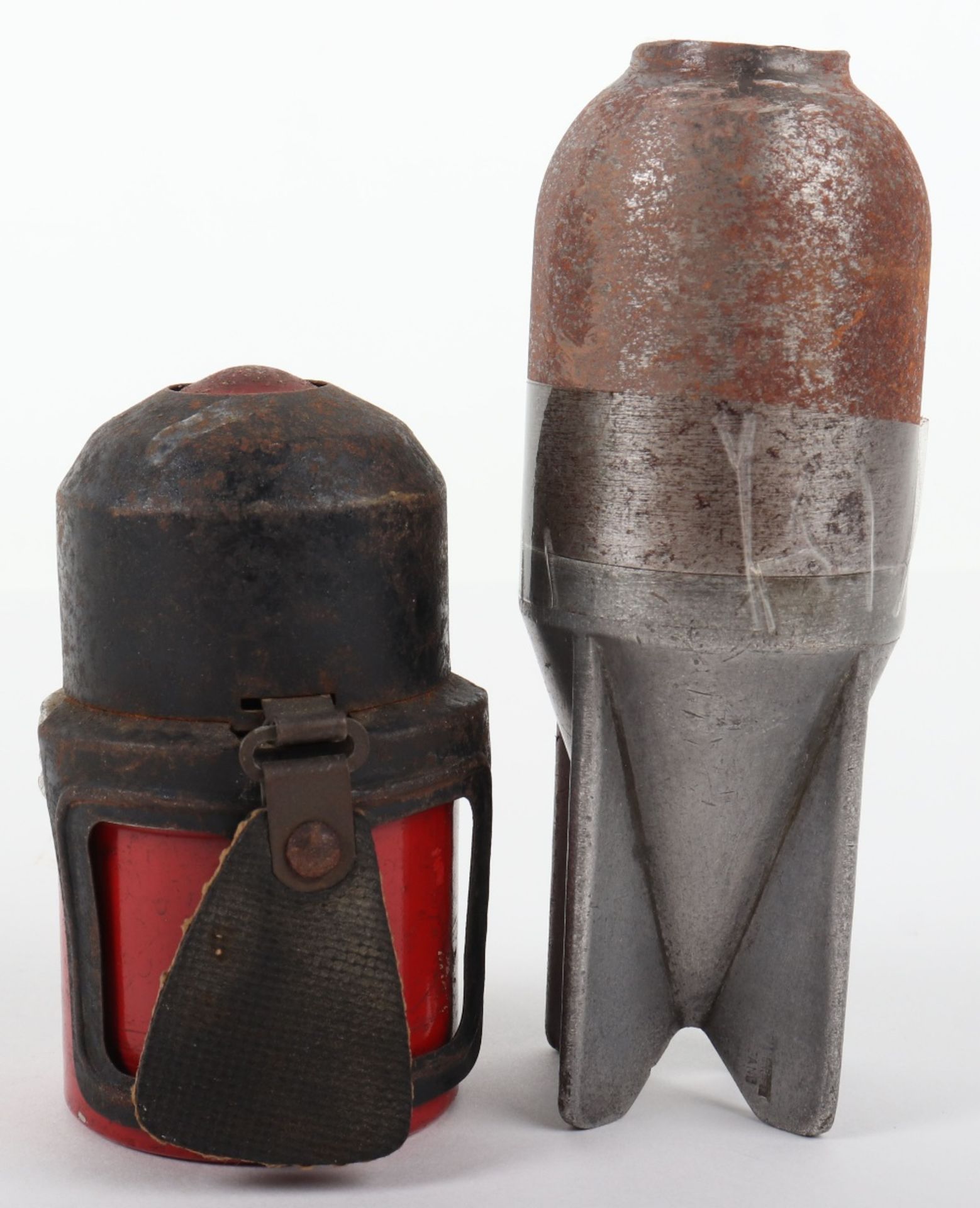 Inert WW2 Italian Model 35 “Red Devil” Hand Grenade - Image 2 of 4