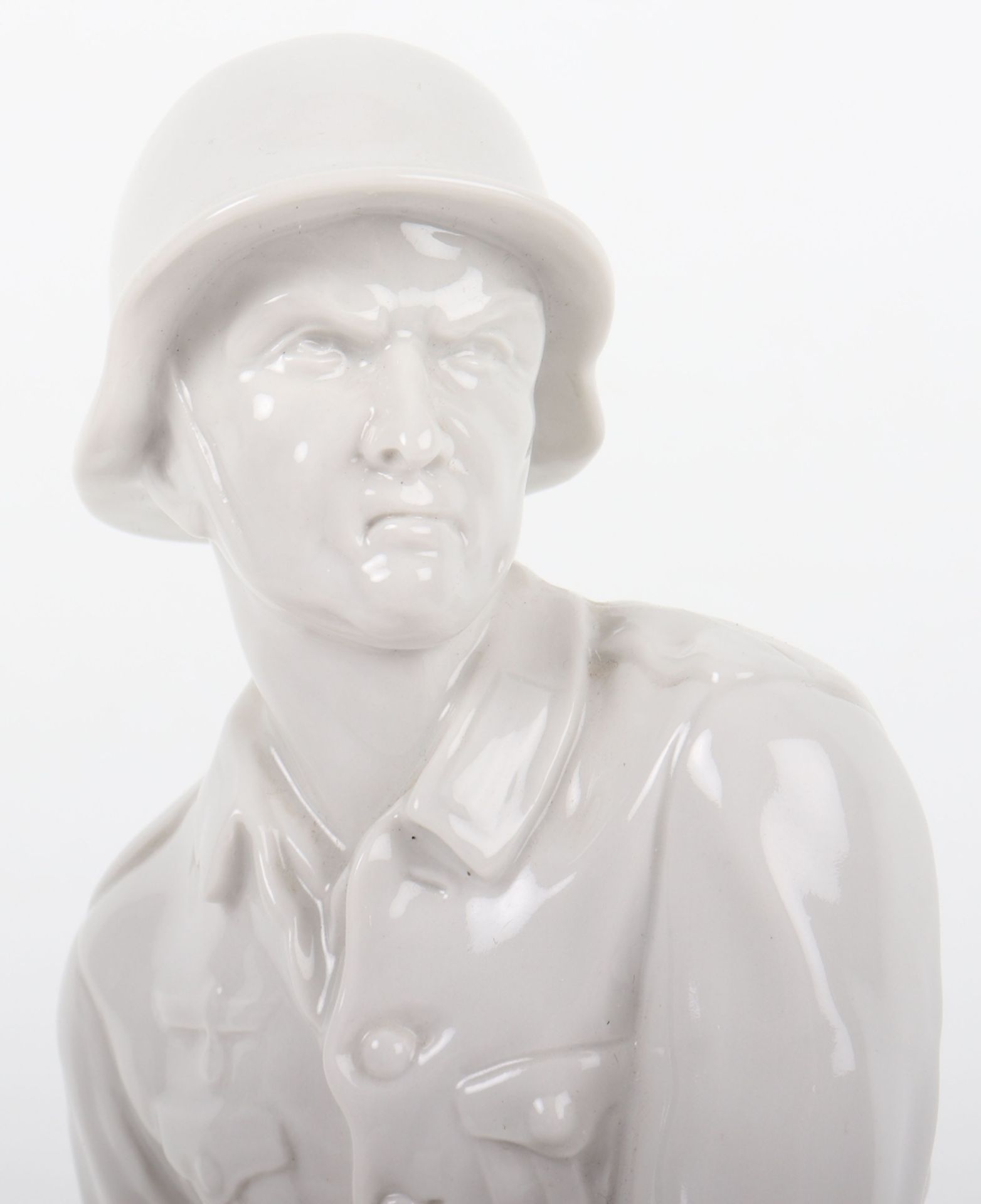 WW2 German Porcelain Statue of a Grenade Thrower in Combat by Karl Ens - Bild 2 aus 11