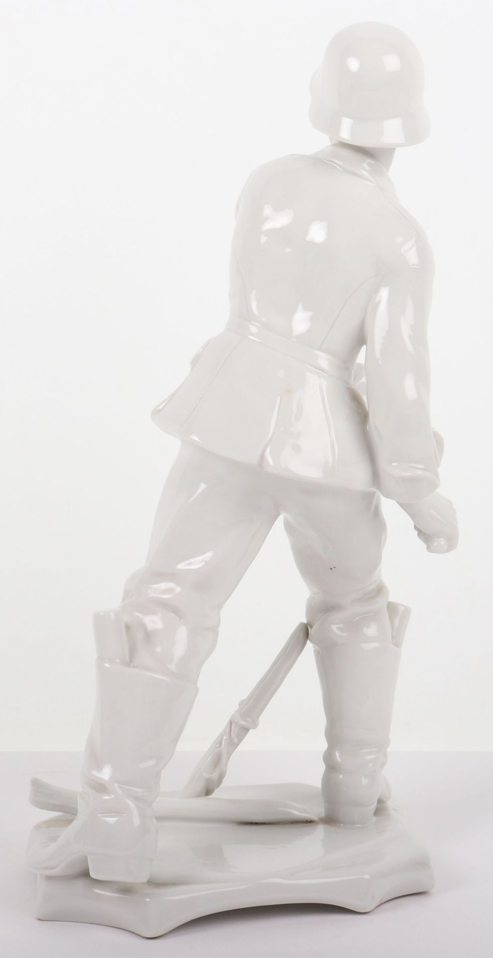 WW2 German Porcelain Statue of a Grenade Thrower in Combat by Karl Ens - Bild 5 aus 11