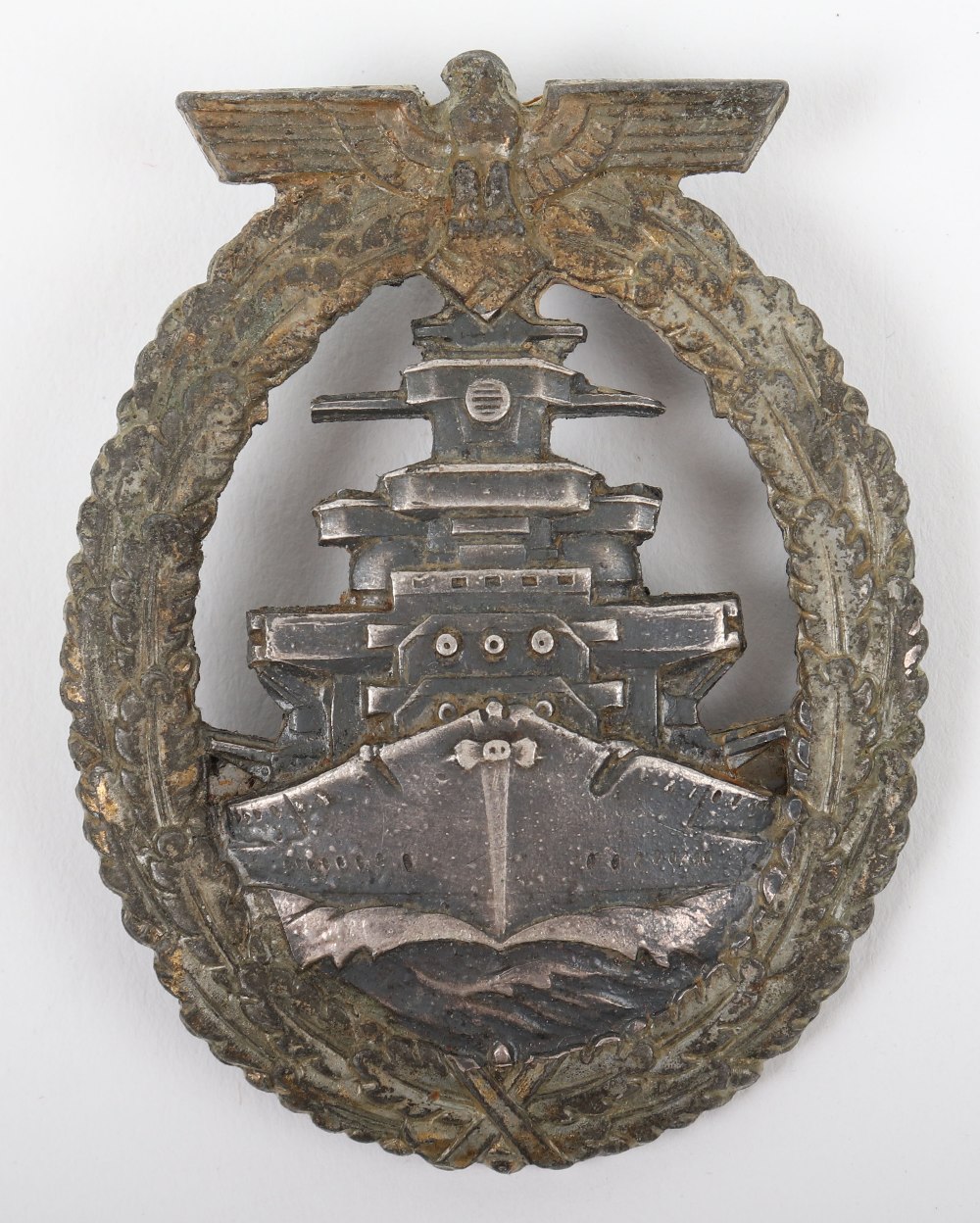 Kriegsmarine High Seas Fleet War Badge by Schwerin Berlin