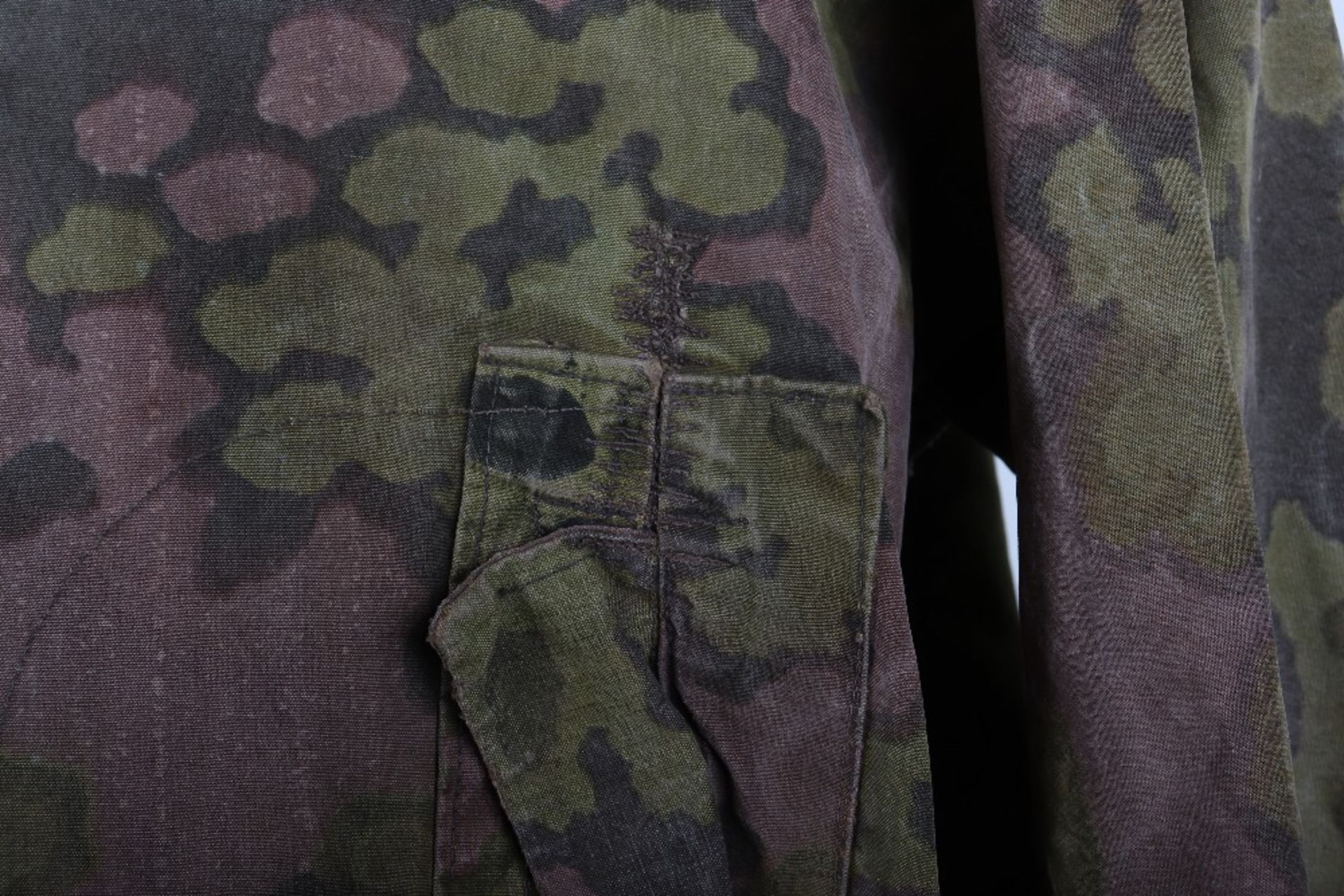 Waffen-SS Reversible Camouflaged Smock - Bild 4 aus 13