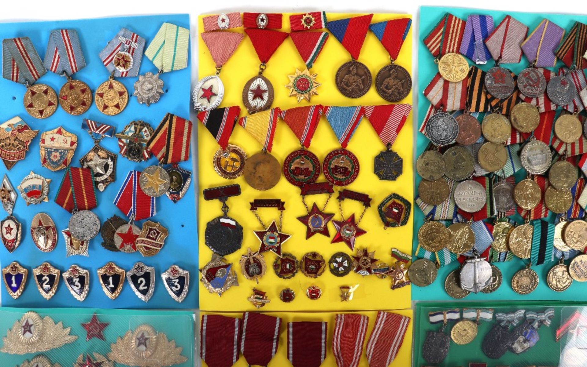 Large Collection of Soviet Russian, Polish Republic & Eastern Bloc Nations Medals and Badges - Image 3 of 9