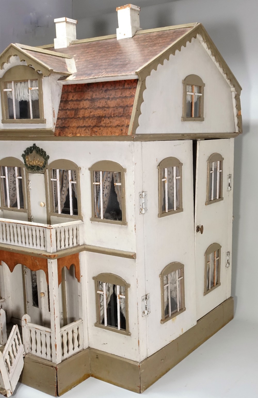 ‘Gretelorg’ an interesting painted wooden dolls house, possibly Christian Hacker, circa 1910, - Image 2 of 7