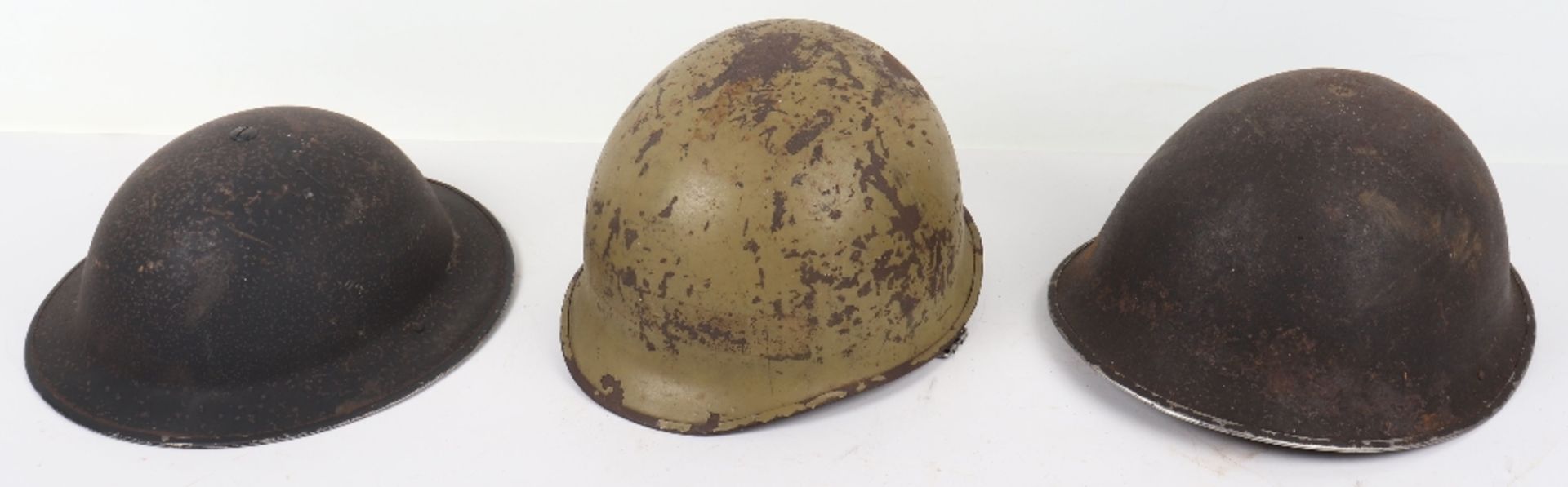 Military Steel Helmets - Bild 2 aus 13