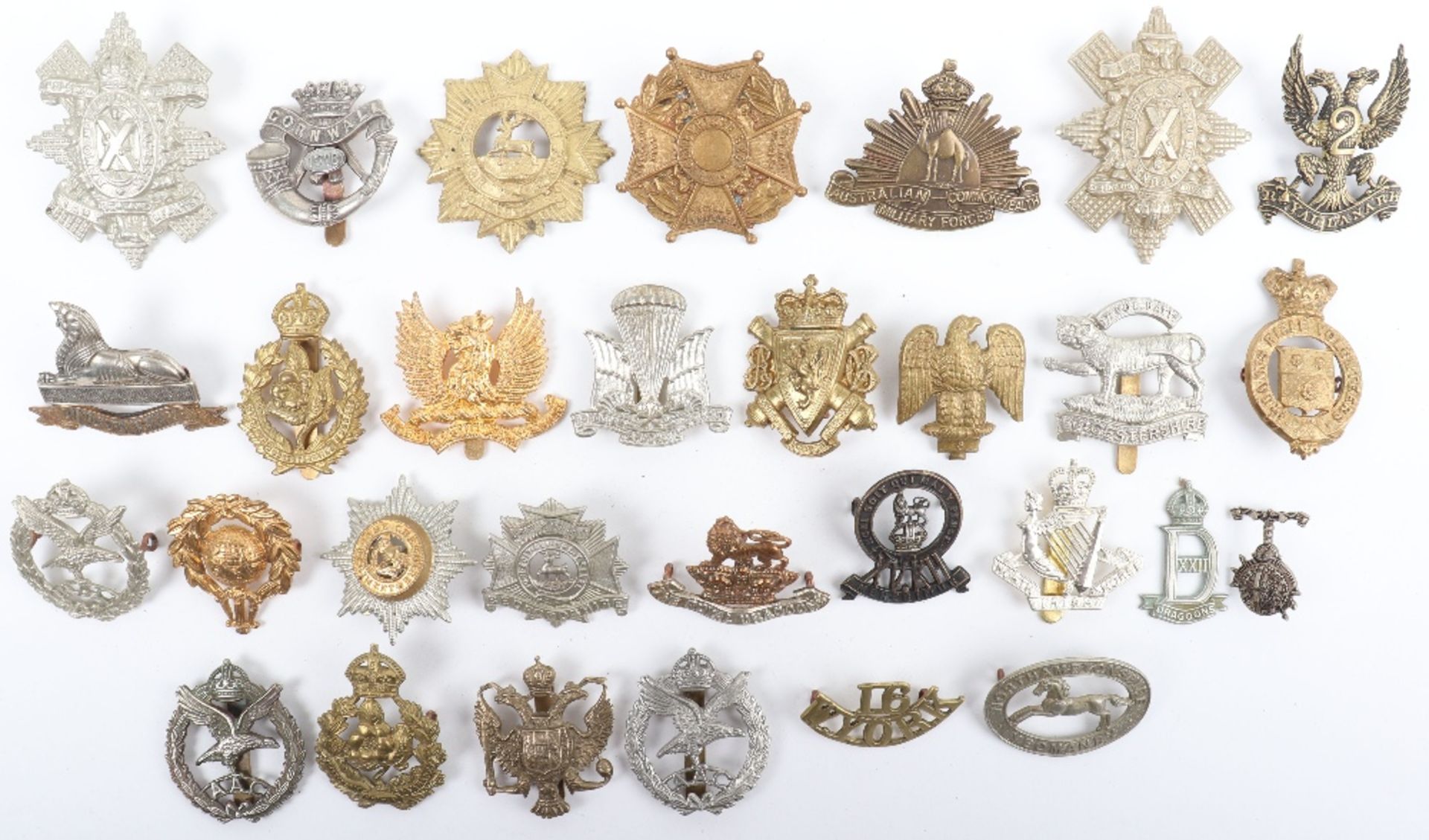 30x British Regimental Badges