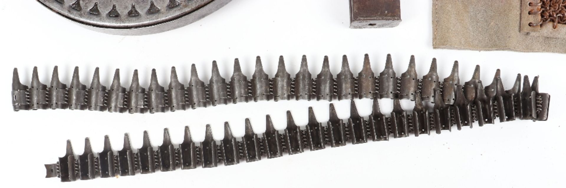 Machine Gunners Glove and Magazines - Bild 4 aus 8