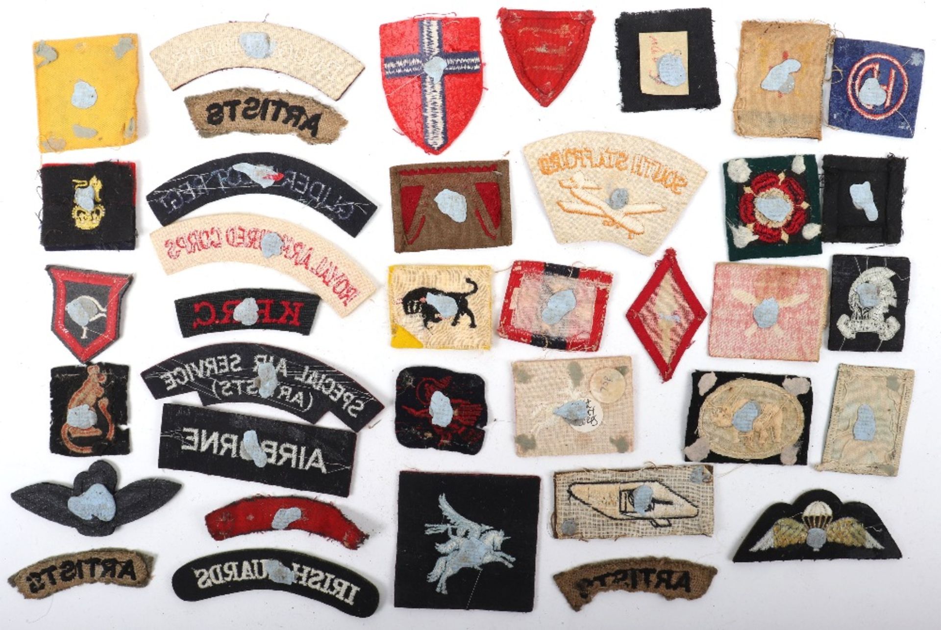 British Military Cloth Shoulder Titles and Formation Signs - Bild 2 aus 2