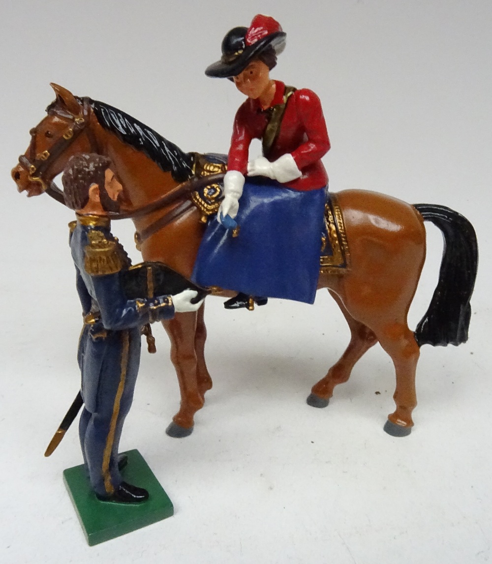 Britains set 43071, Queen Victoria presenting the first VC to Commander Raby RN - Image 5 of 6