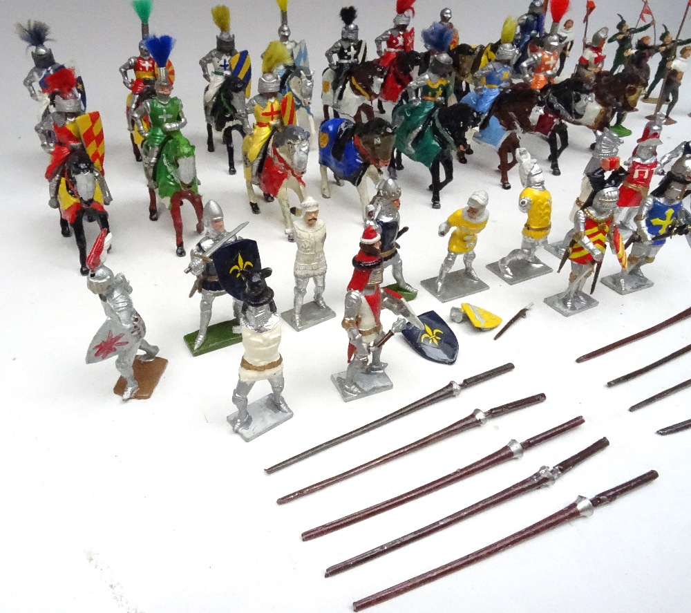 Timpo repainted mounted Knights - Bild 2 aus 3