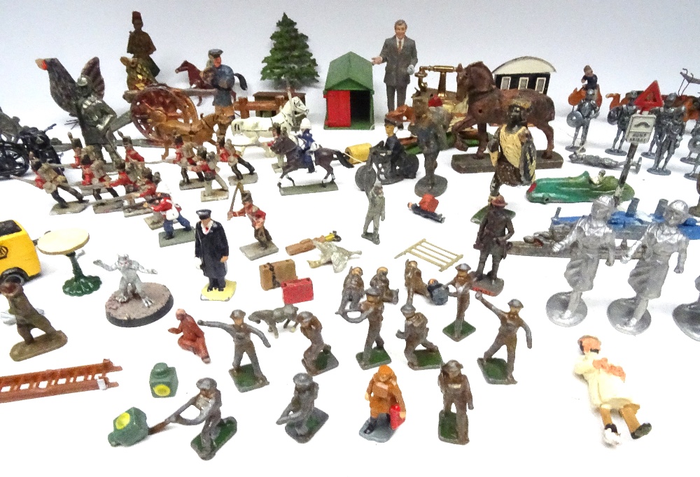 Various Toy Soldiers and other figures - Image 8 of 8