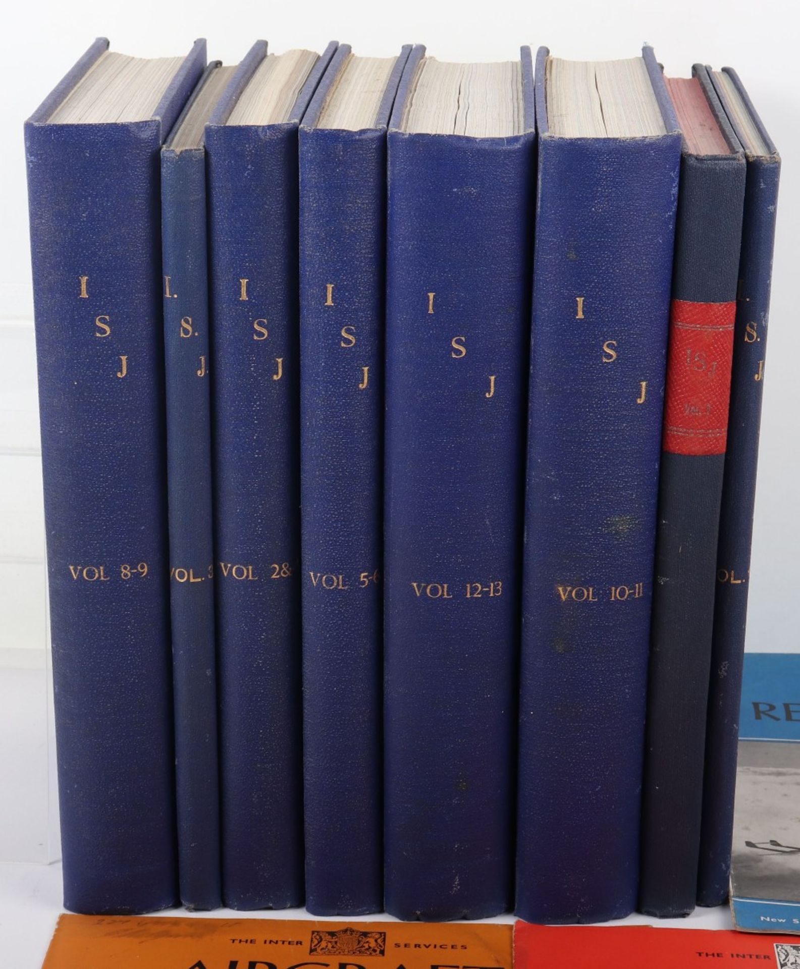 Excellent Set of Aircraft Recognition Journals Volumes 1-13 - Image 2 of 6