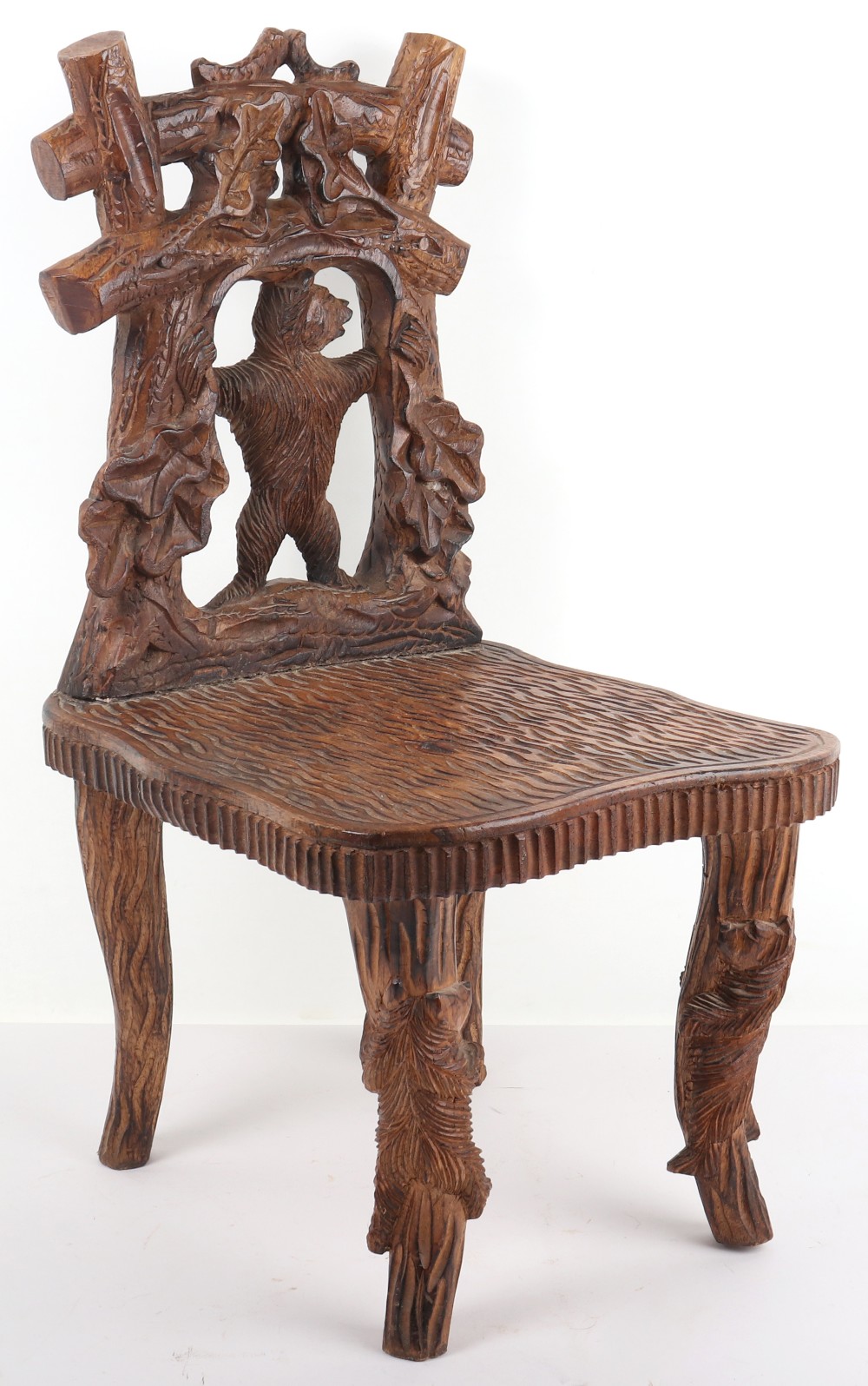 A Black Forest carved child’s chair - Image 7 of 11